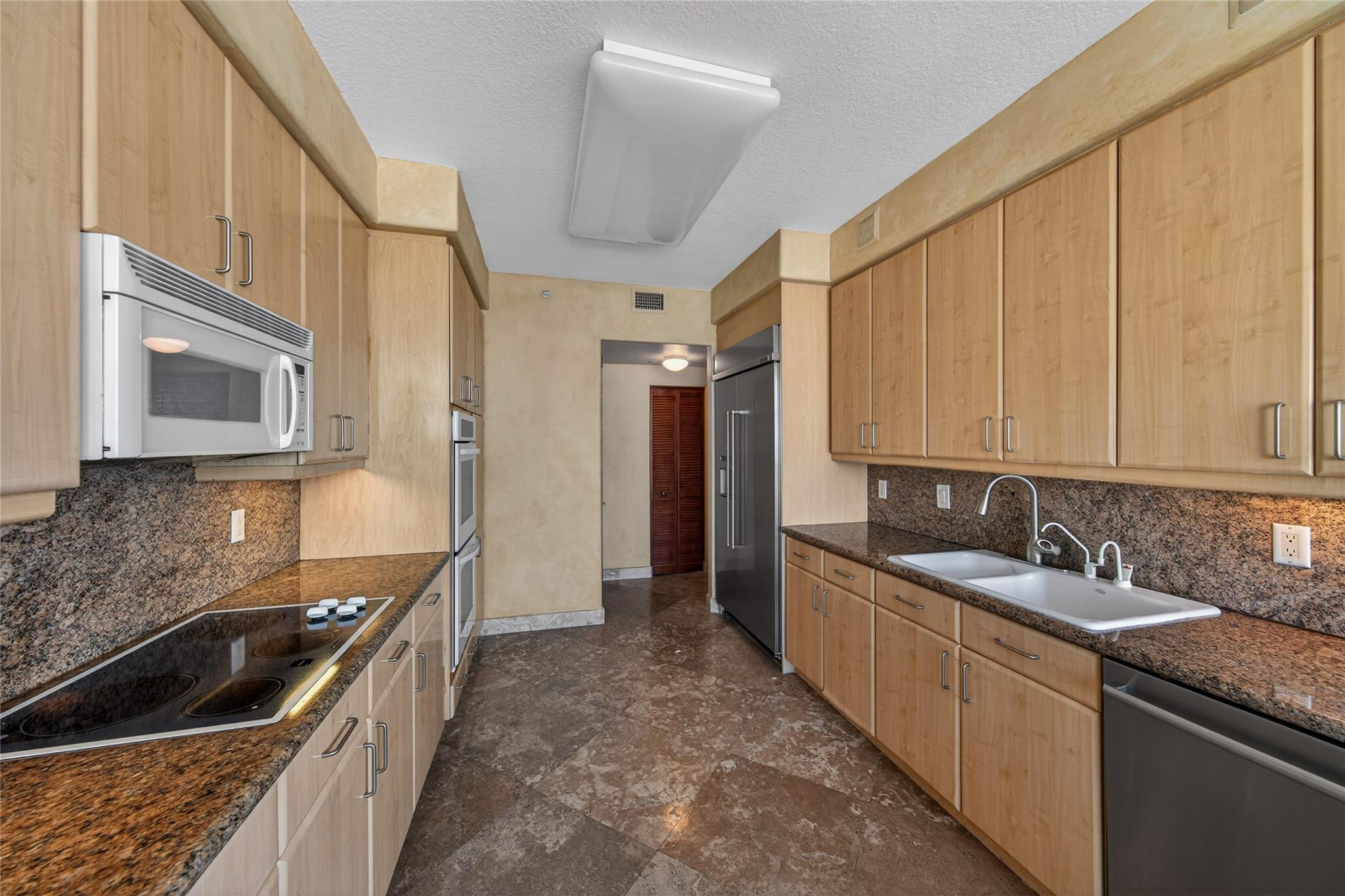 3200 N Ocean #1907 Fort Lauderdale, FL 33308