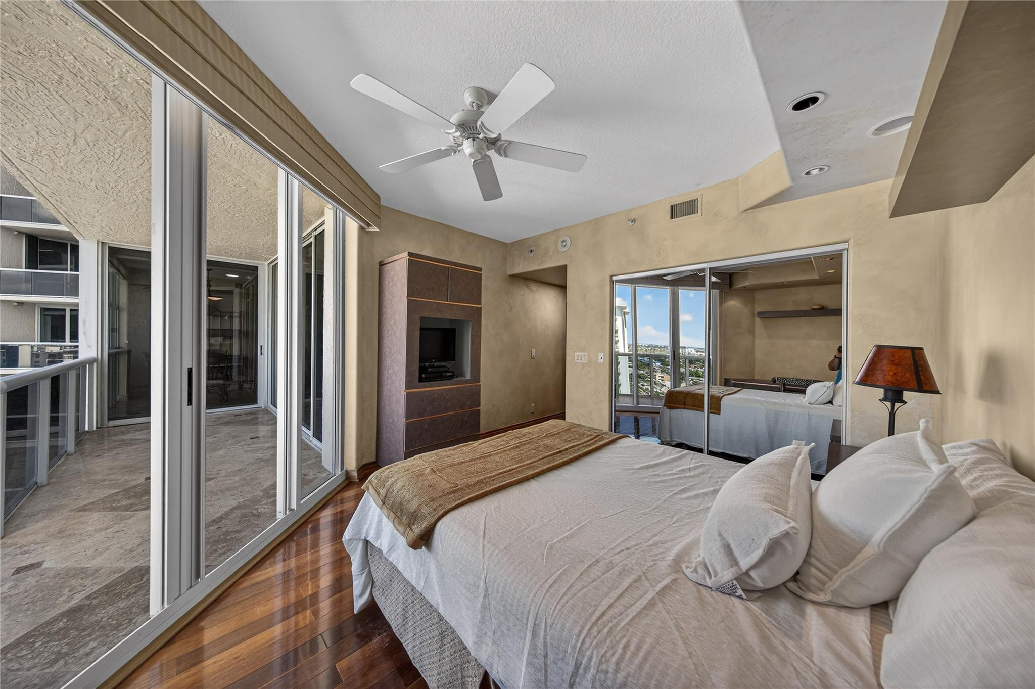 3200 N Ocean #1907 Fort Lauderdale, FL 33308