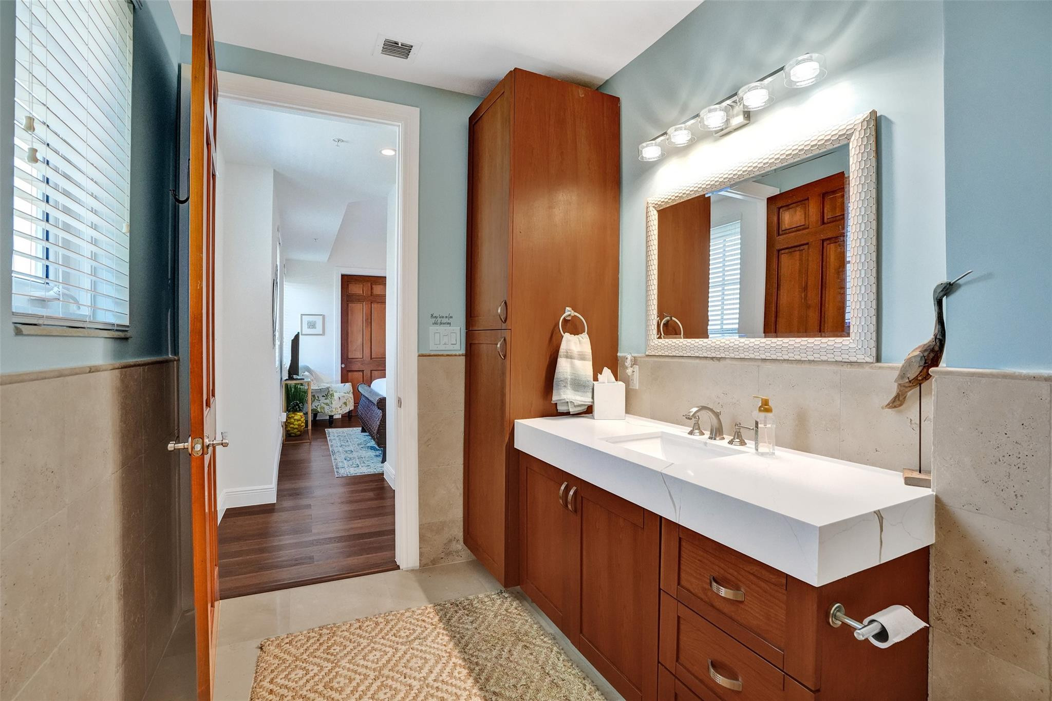 516 Hendricks #4A Fort Lauderdale, FL 33301