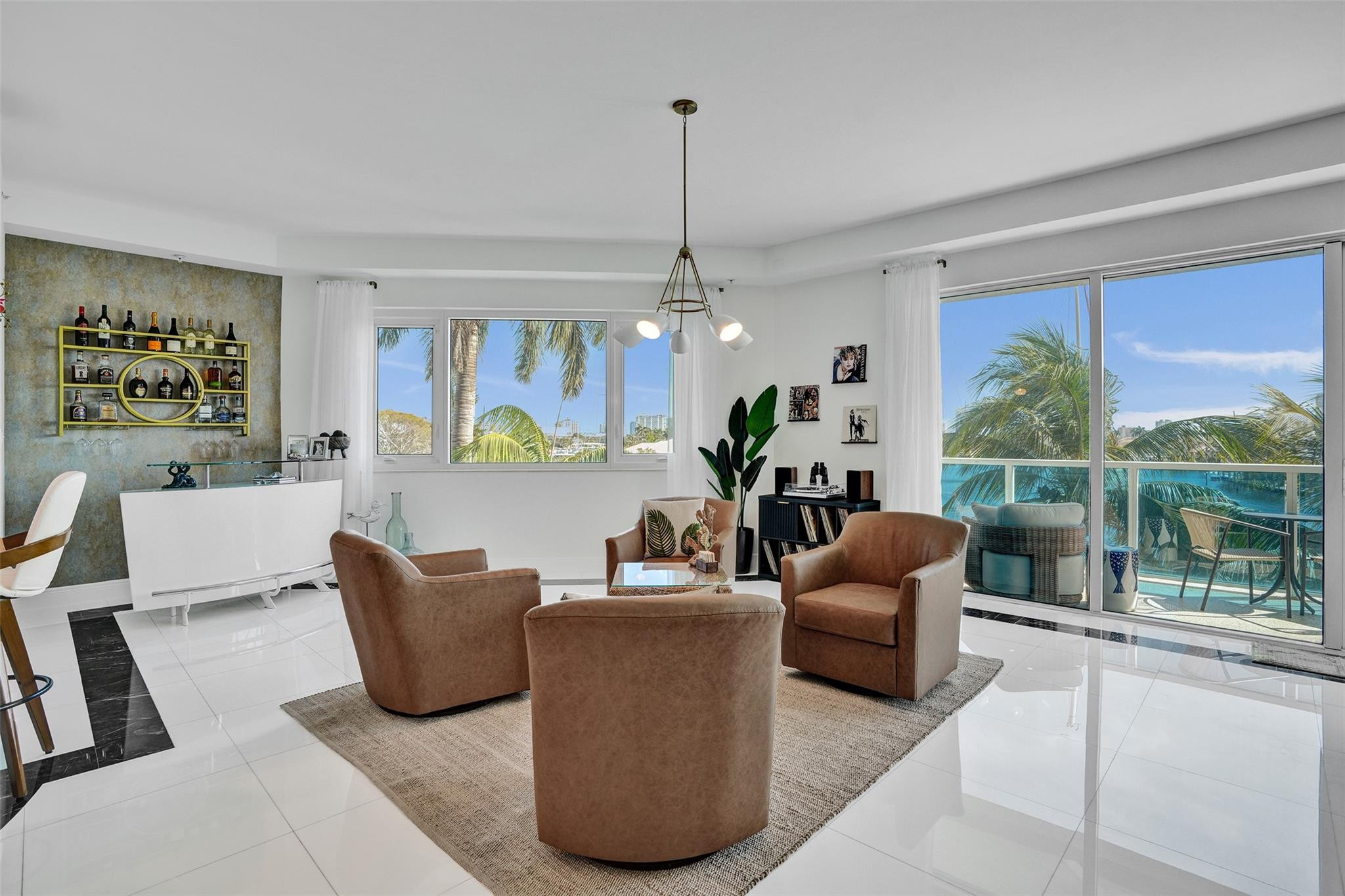516 Hendricks #4A Fort Lauderdale, FL 33301