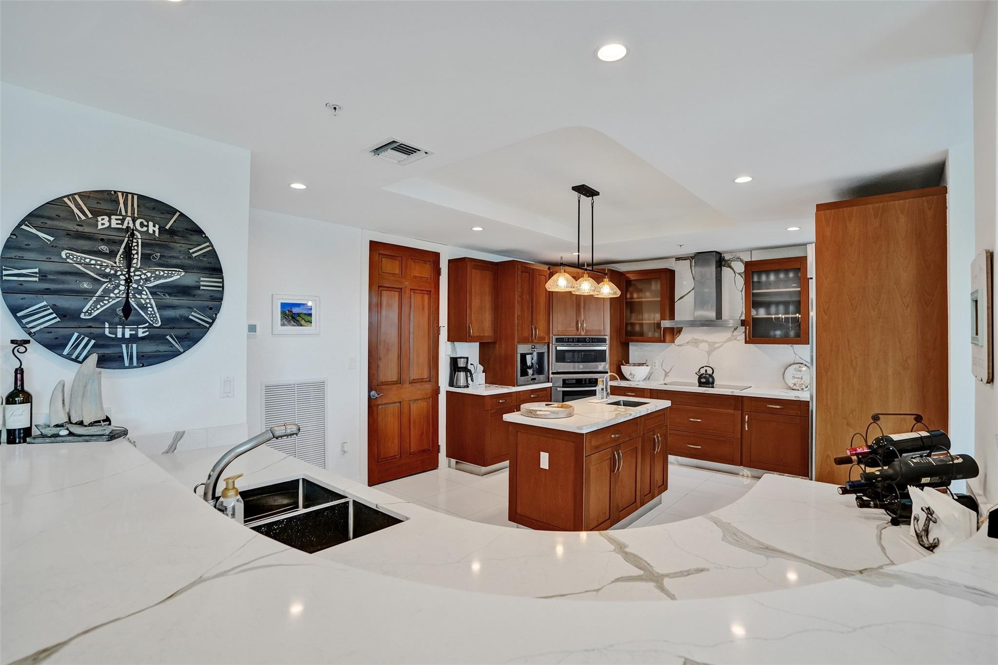 516 Hendricks #4A Fort Lauderdale, FL 33301