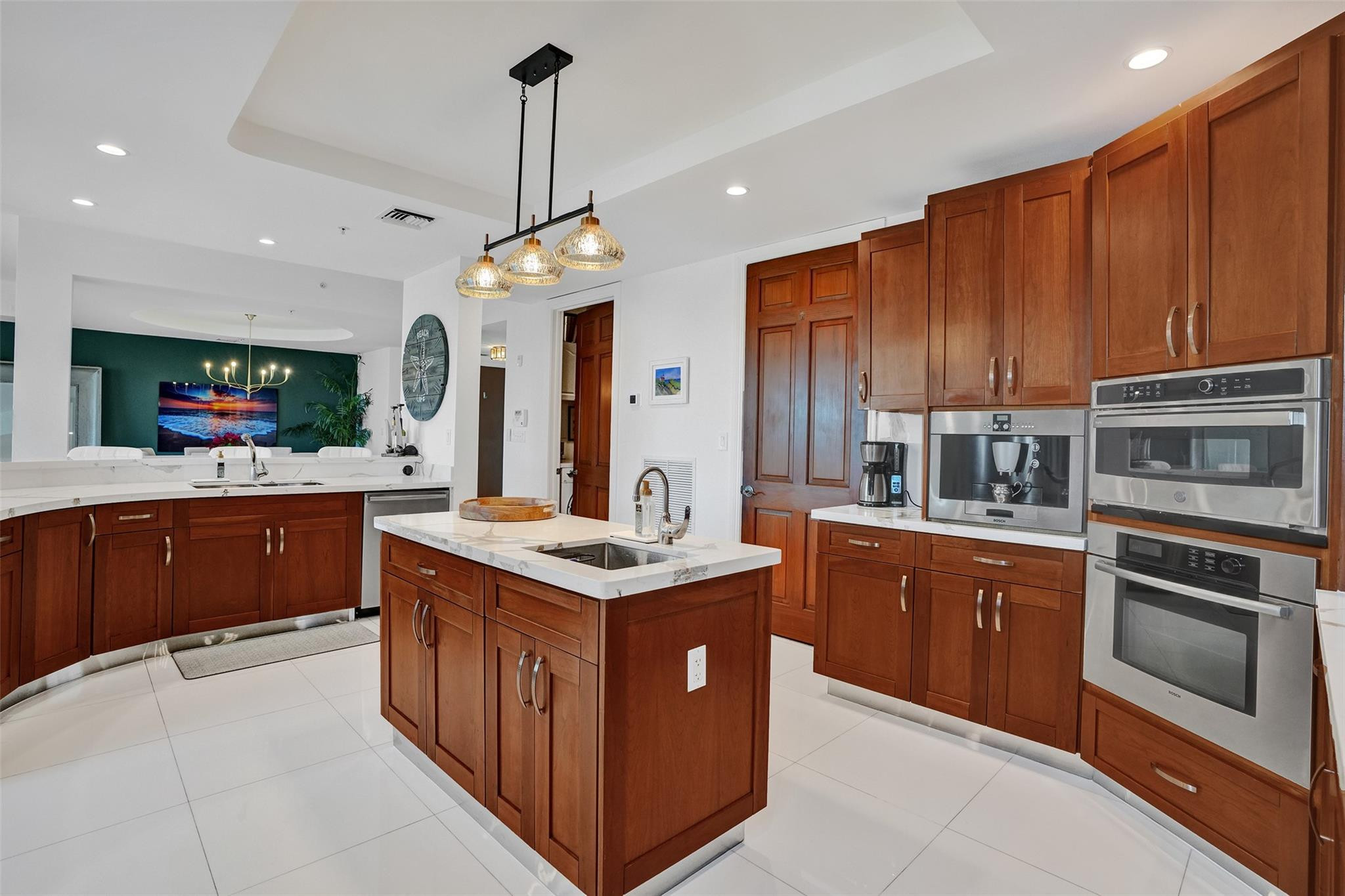 516 Hendricks #4A Fort Lauderdale, FL 33301