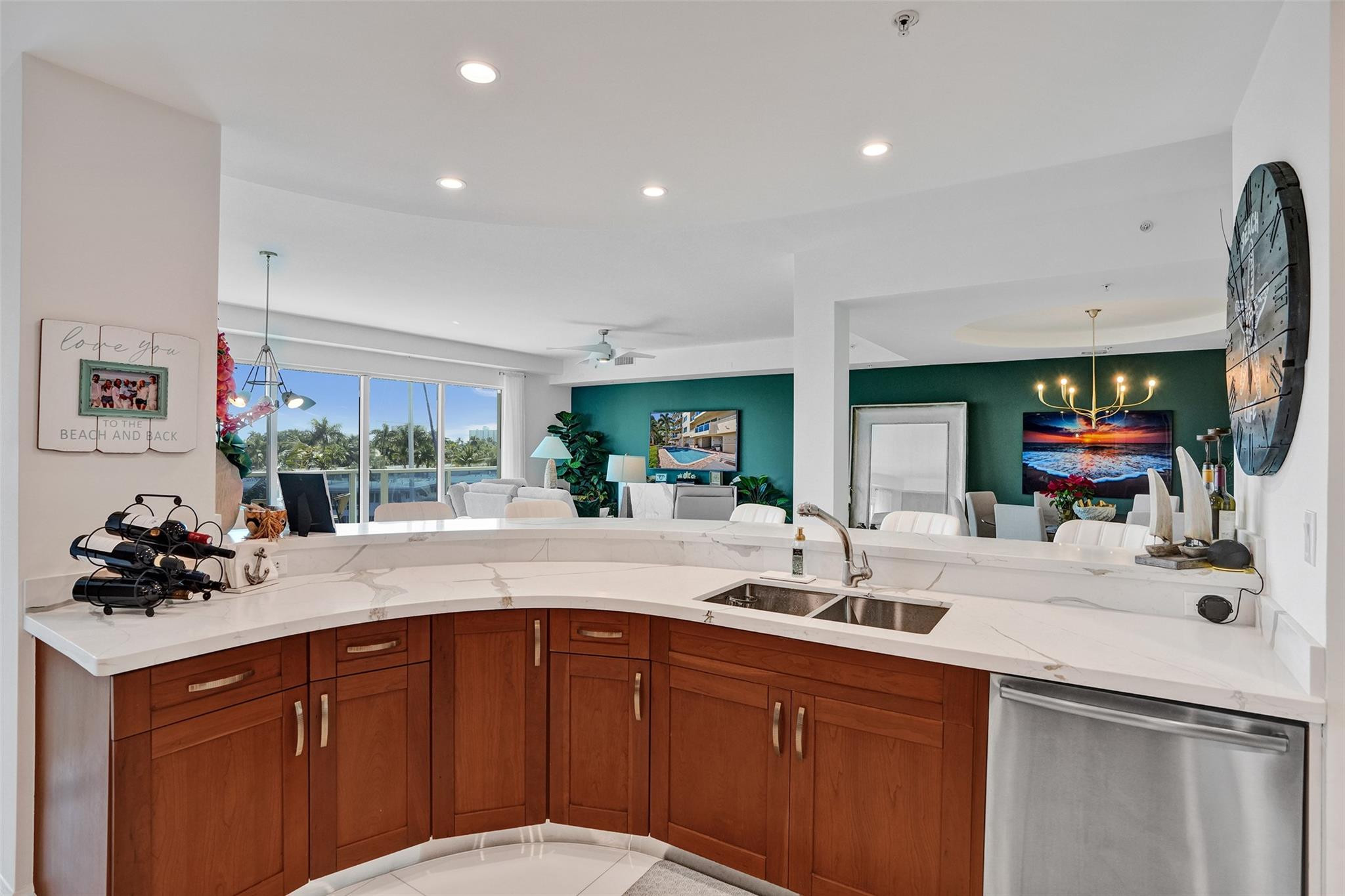 516 Hendricks #4A Fort Lauderdale, FL 33301