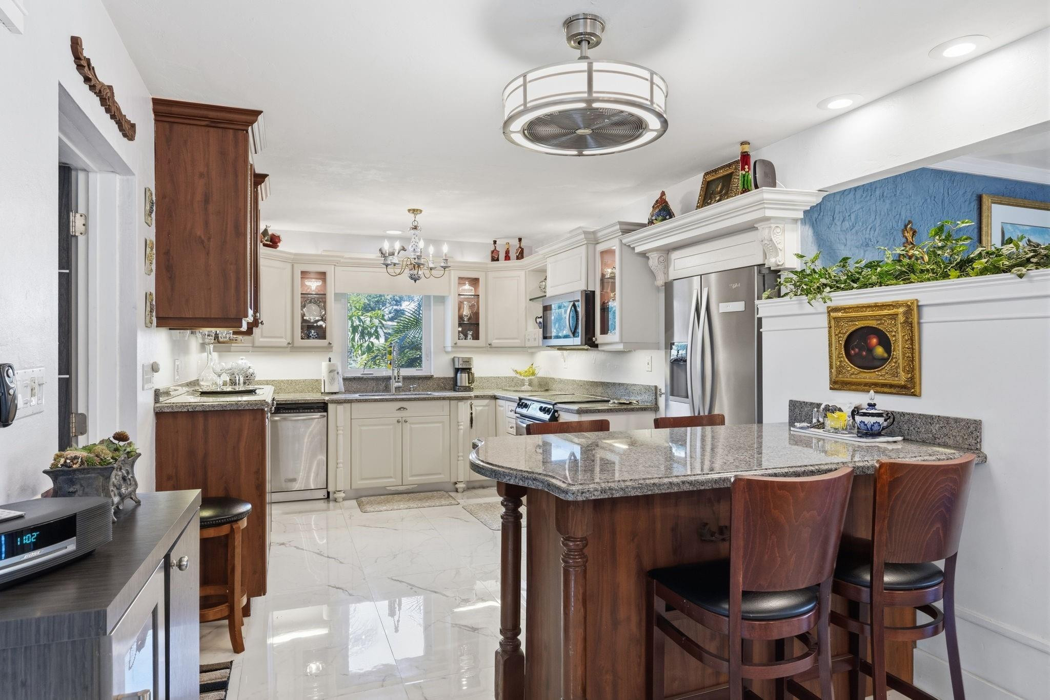 2624 NE 30th Fort Lauderdale, FL 33306