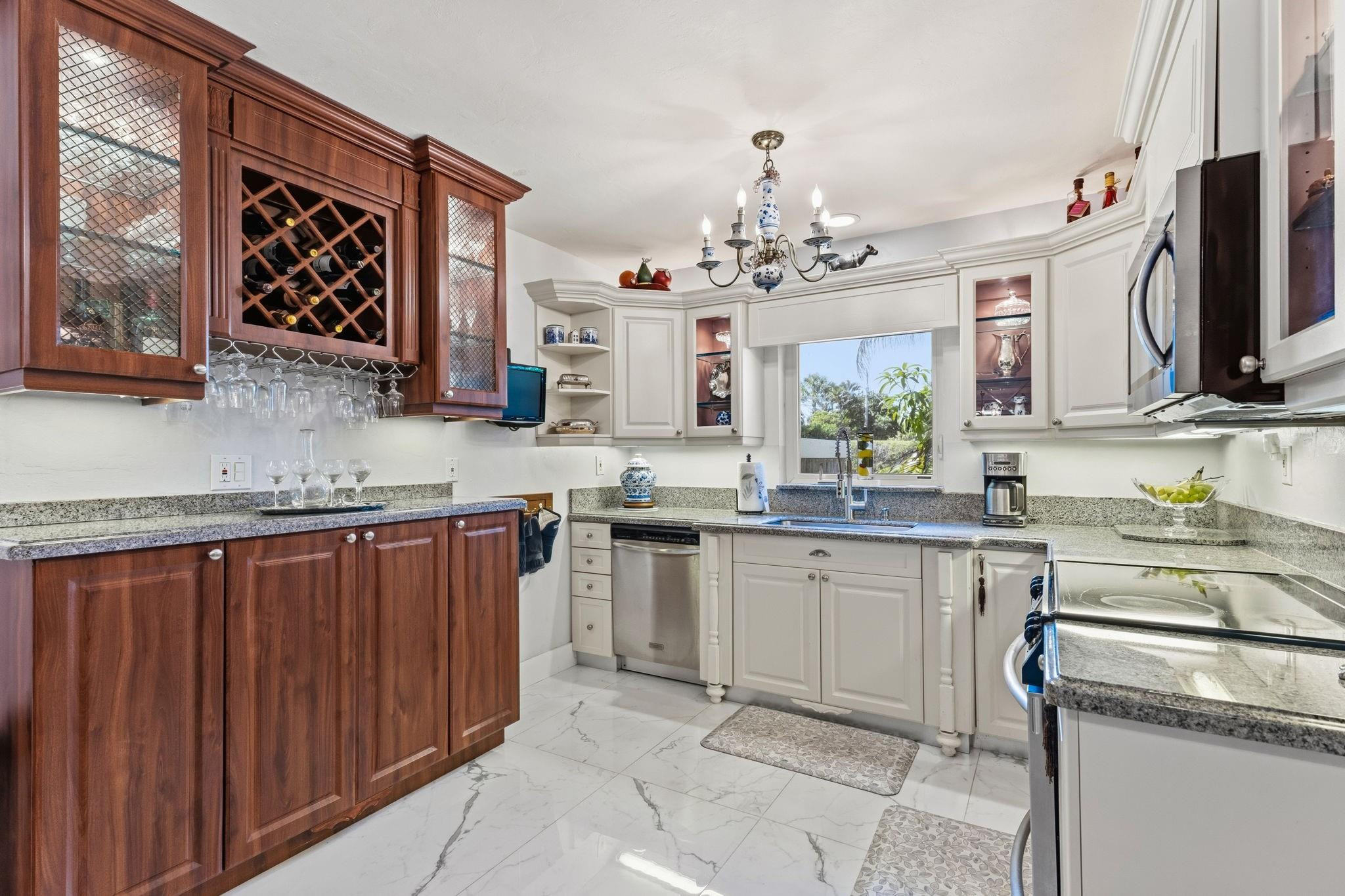 2624 NE 30th Fort Lauderdale, FL 33306