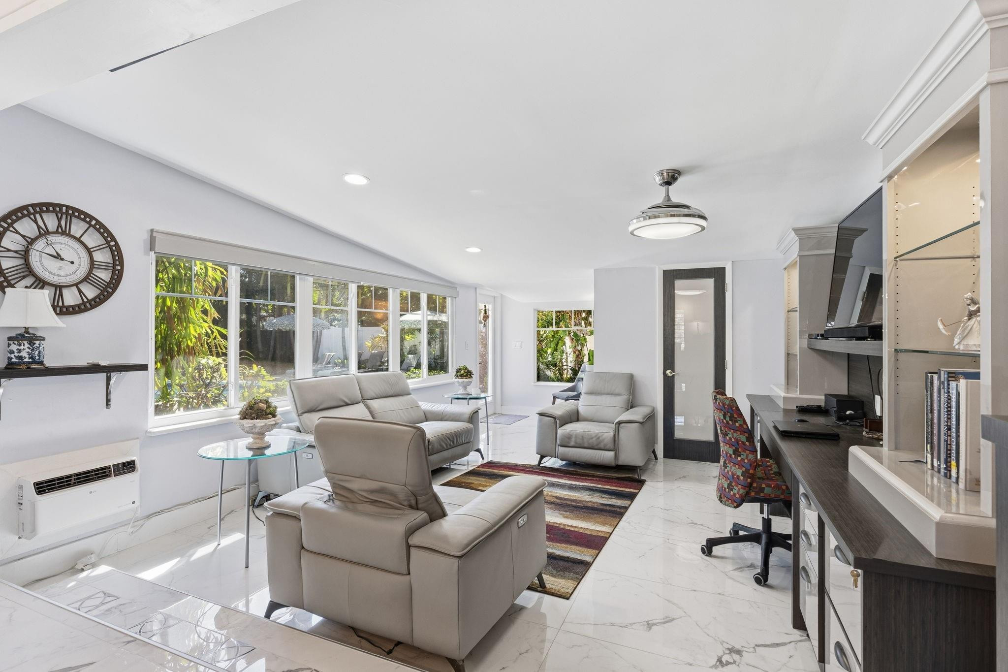 2624 NE 30th Fort Lauderdale, FL 33306