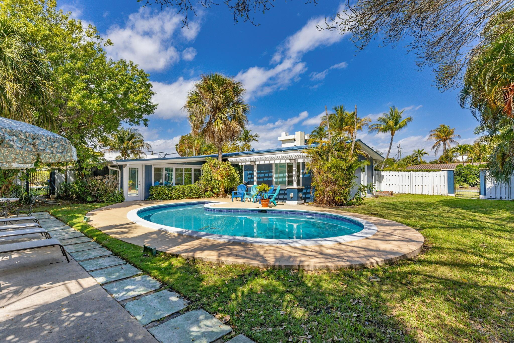 2624 NE 30th Fort Lauderdale, FL 33306