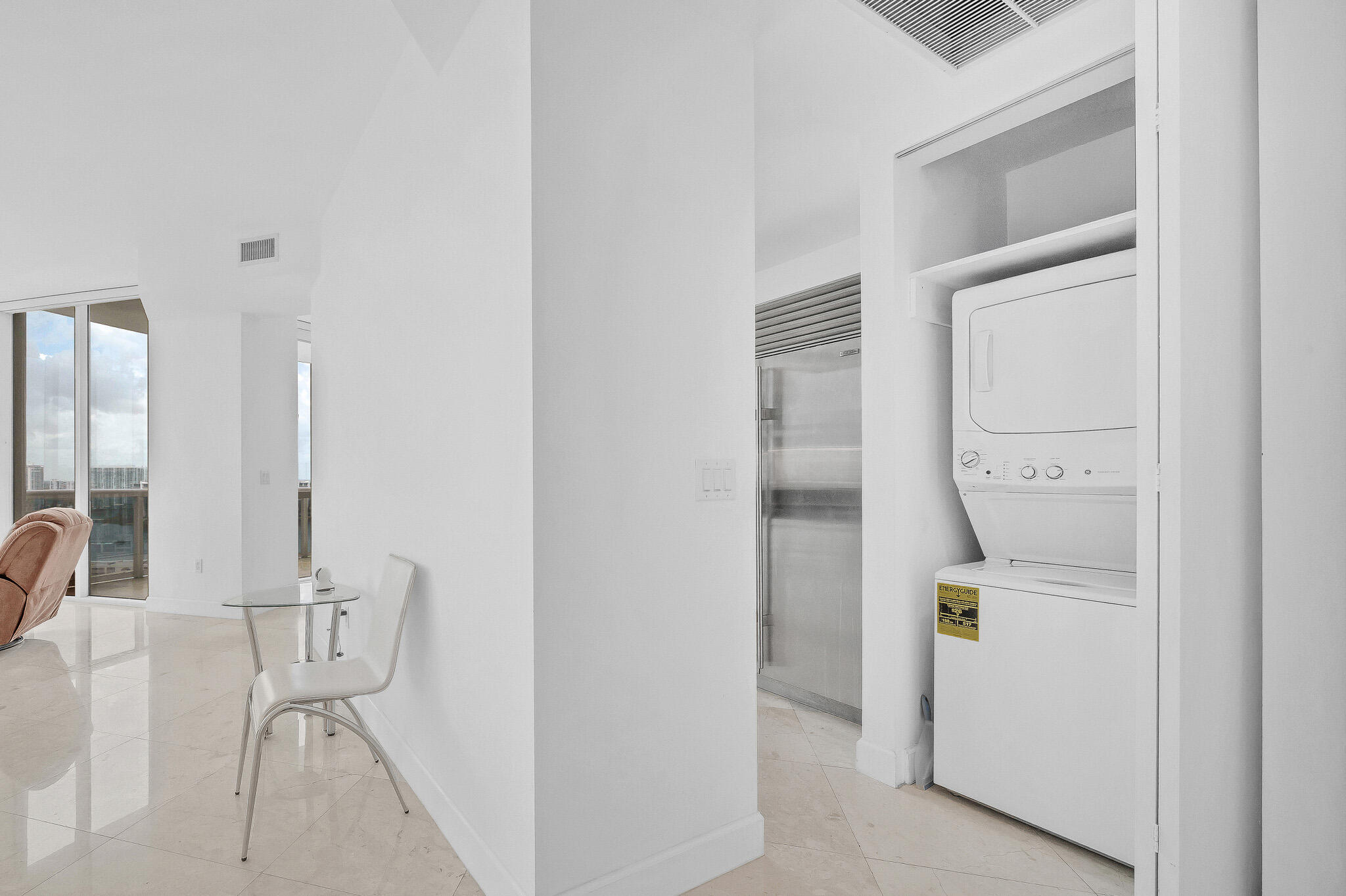 image Trump Royale49