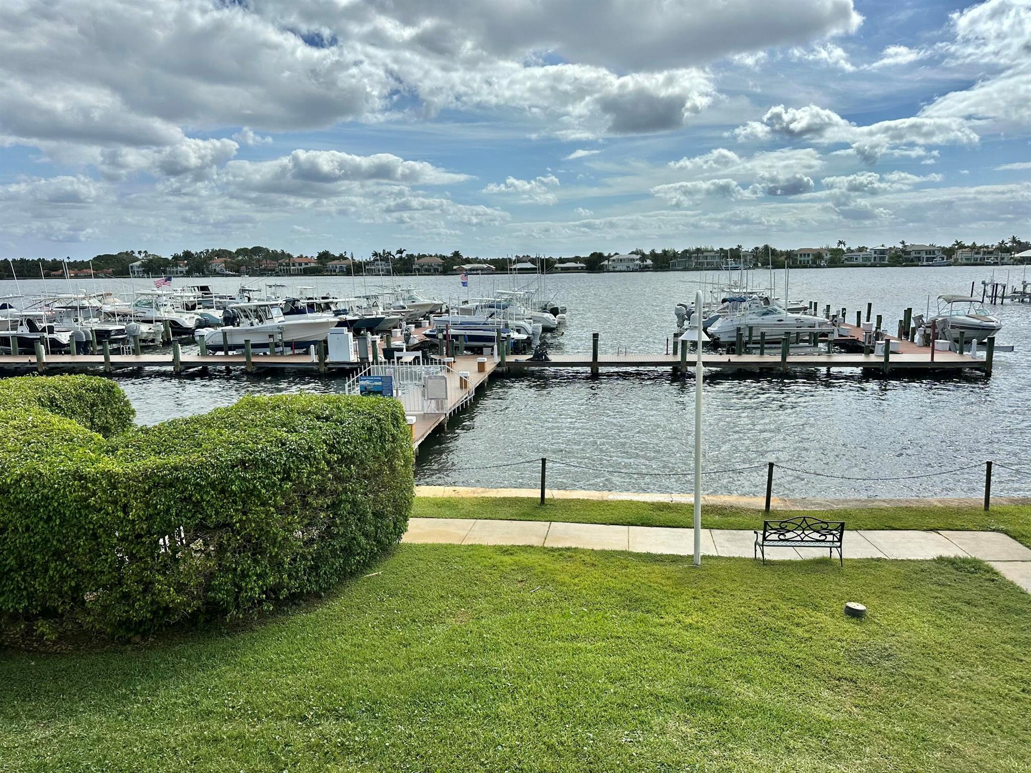 167 Yacht Clb Way #204