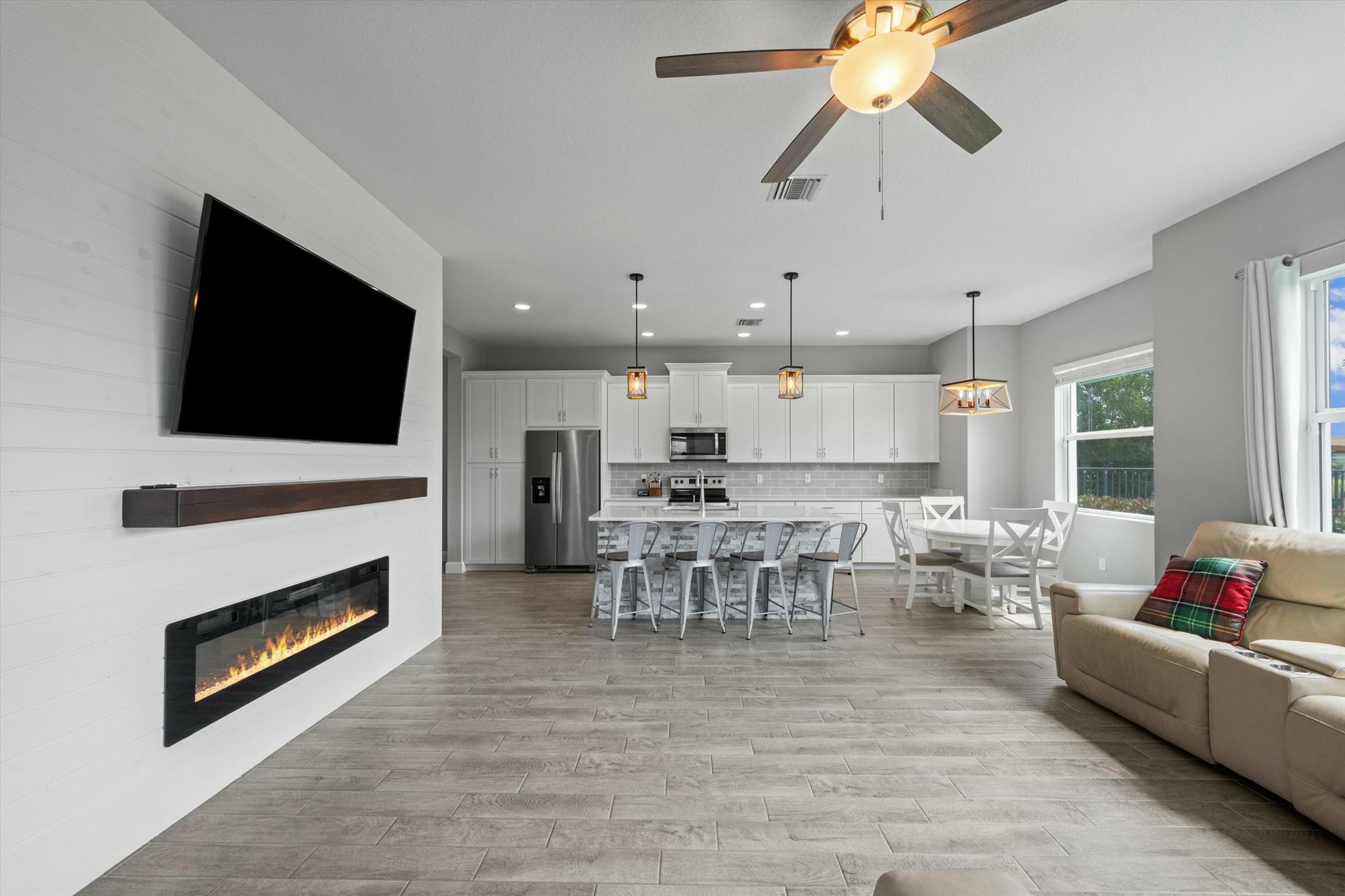 4608 Citron Way
