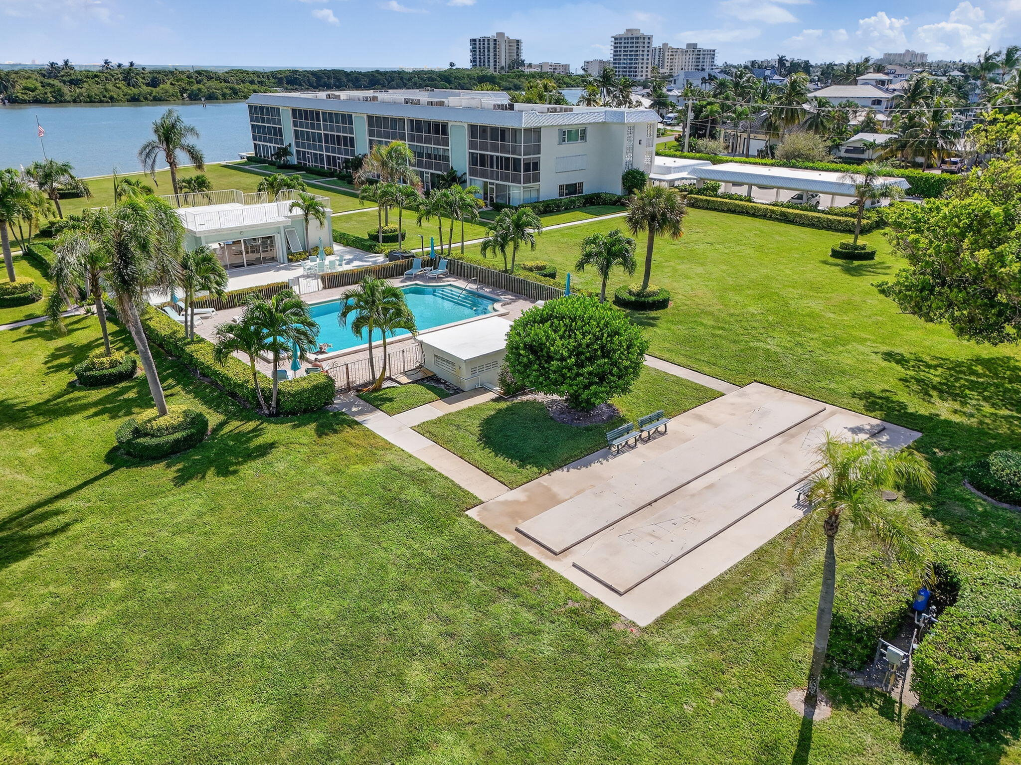 100 Waterway #A304 Tequesta, FL 33469