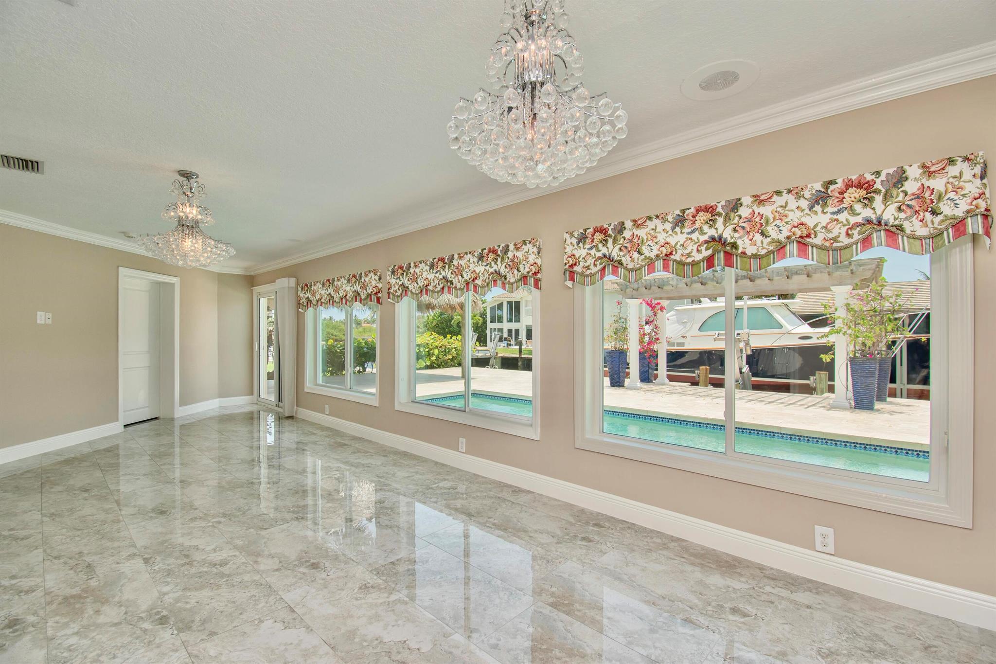 952 Brookdale Dr Boynton Beach, FL 33435