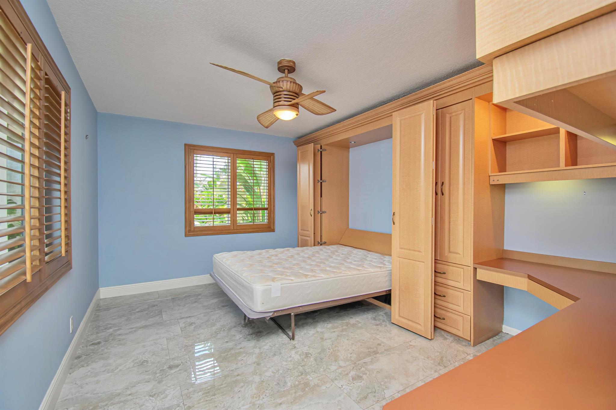 952 Brookdale Dr Boynton Beach, FL 33435