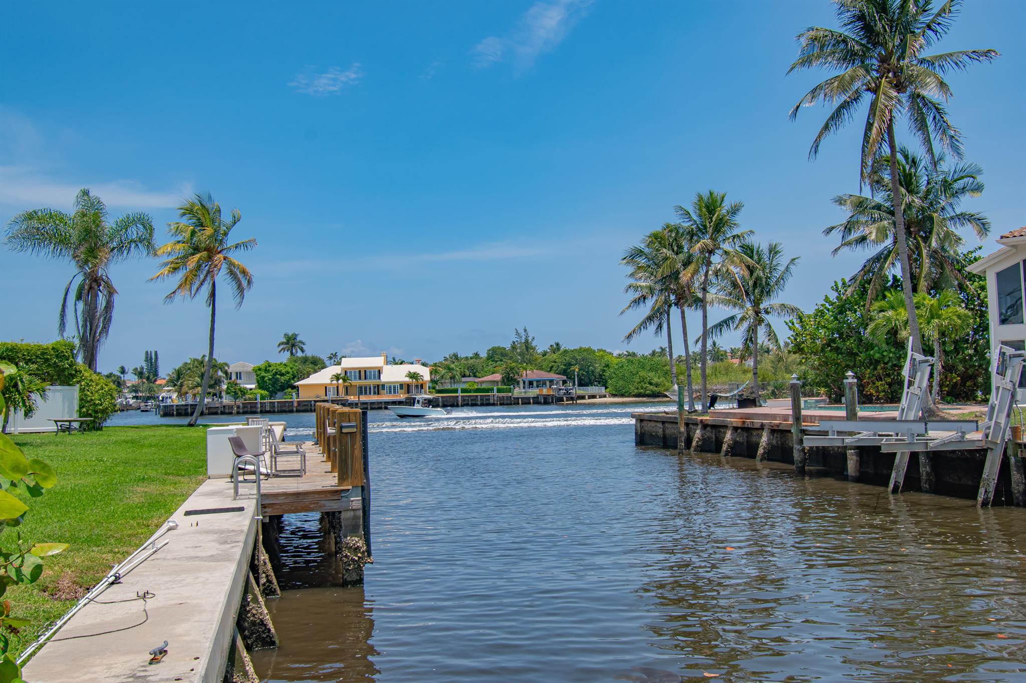 952 Brookdale Dr Boynton Beach, FL 33435