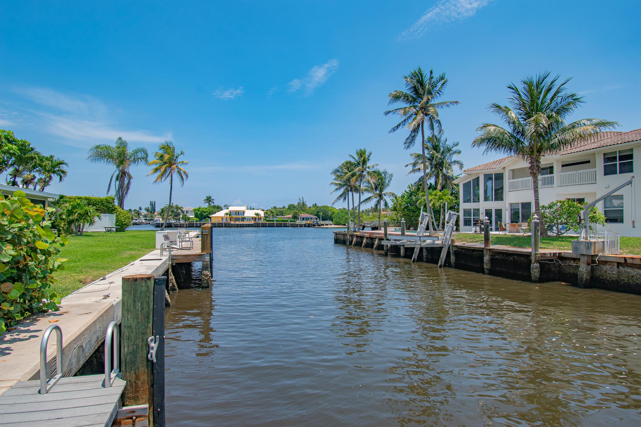 952 Brookdale Dr Boynton Beach, FL 33435