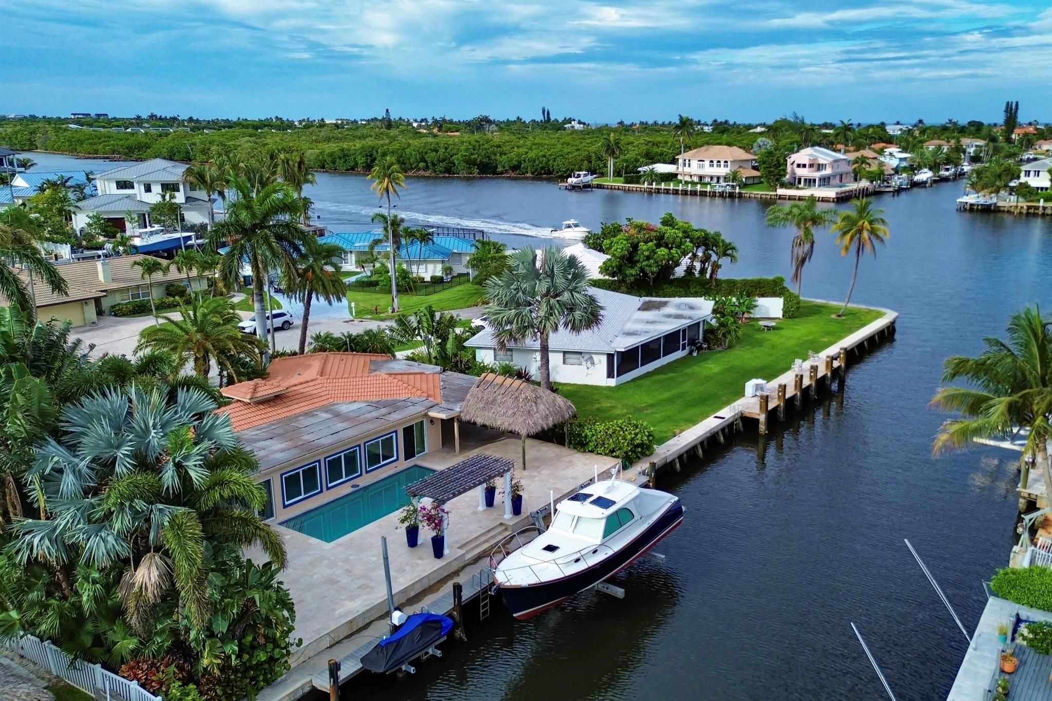 952 Brookdale Dr Boynton Beach, FL 33435