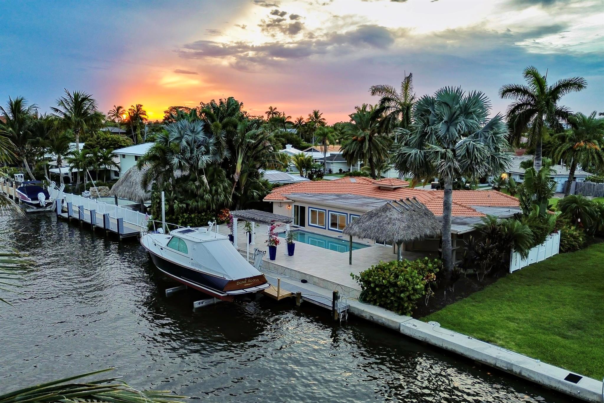 952 Brookdale Dr Boynton Beach, FL 33435