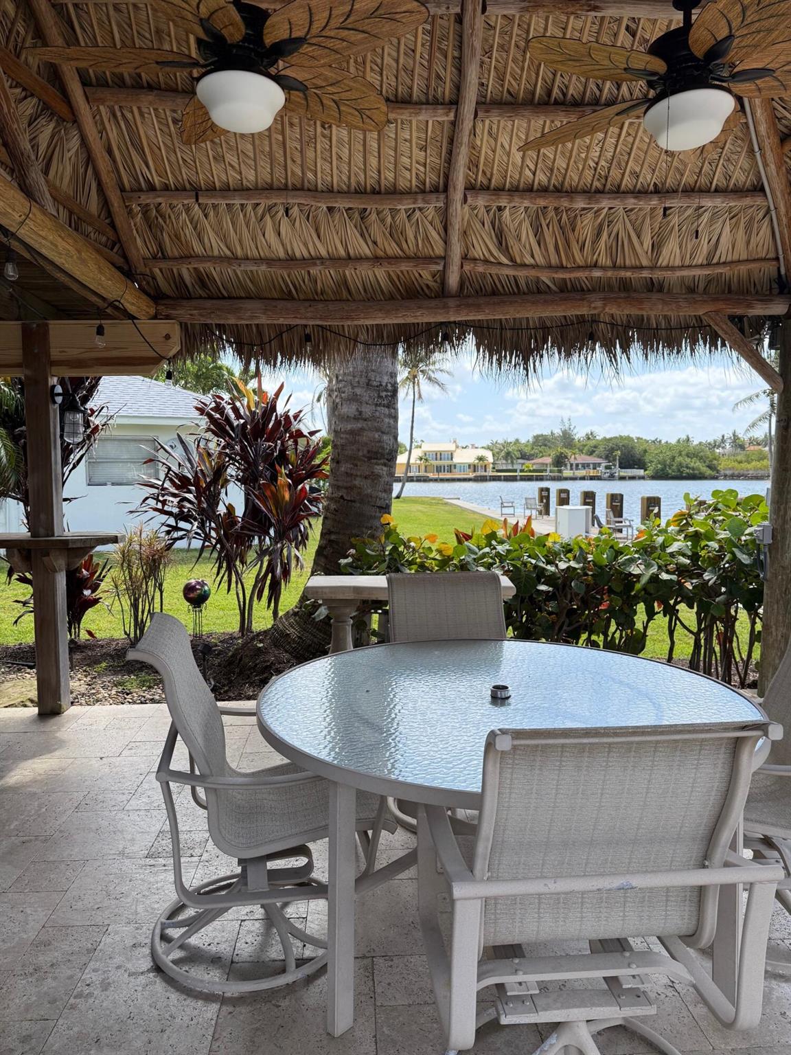 952 Brookdale Dr Boynton Beach, FL 33435