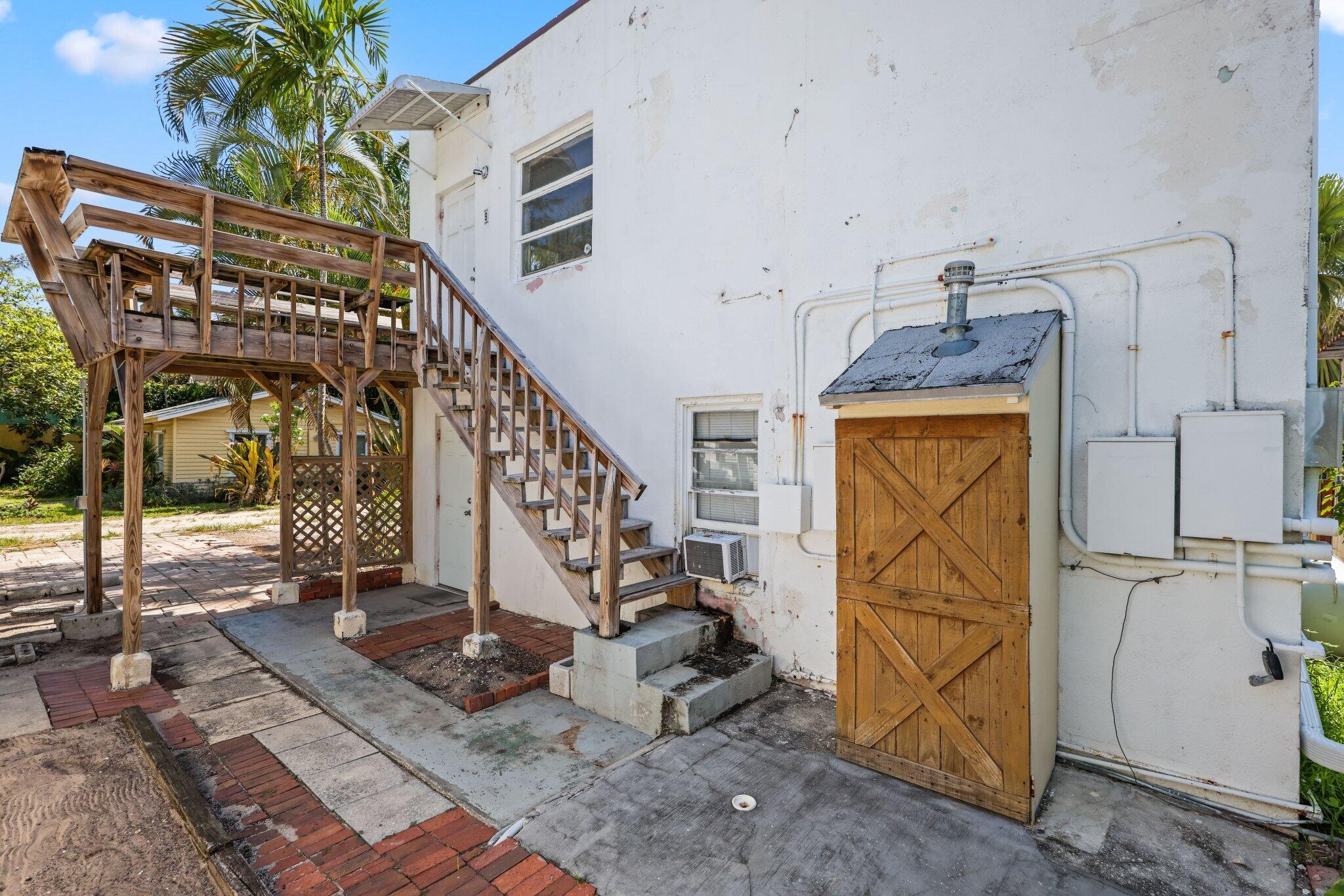 4617 N Ocean Blvd Boynton Beach, FL 33435