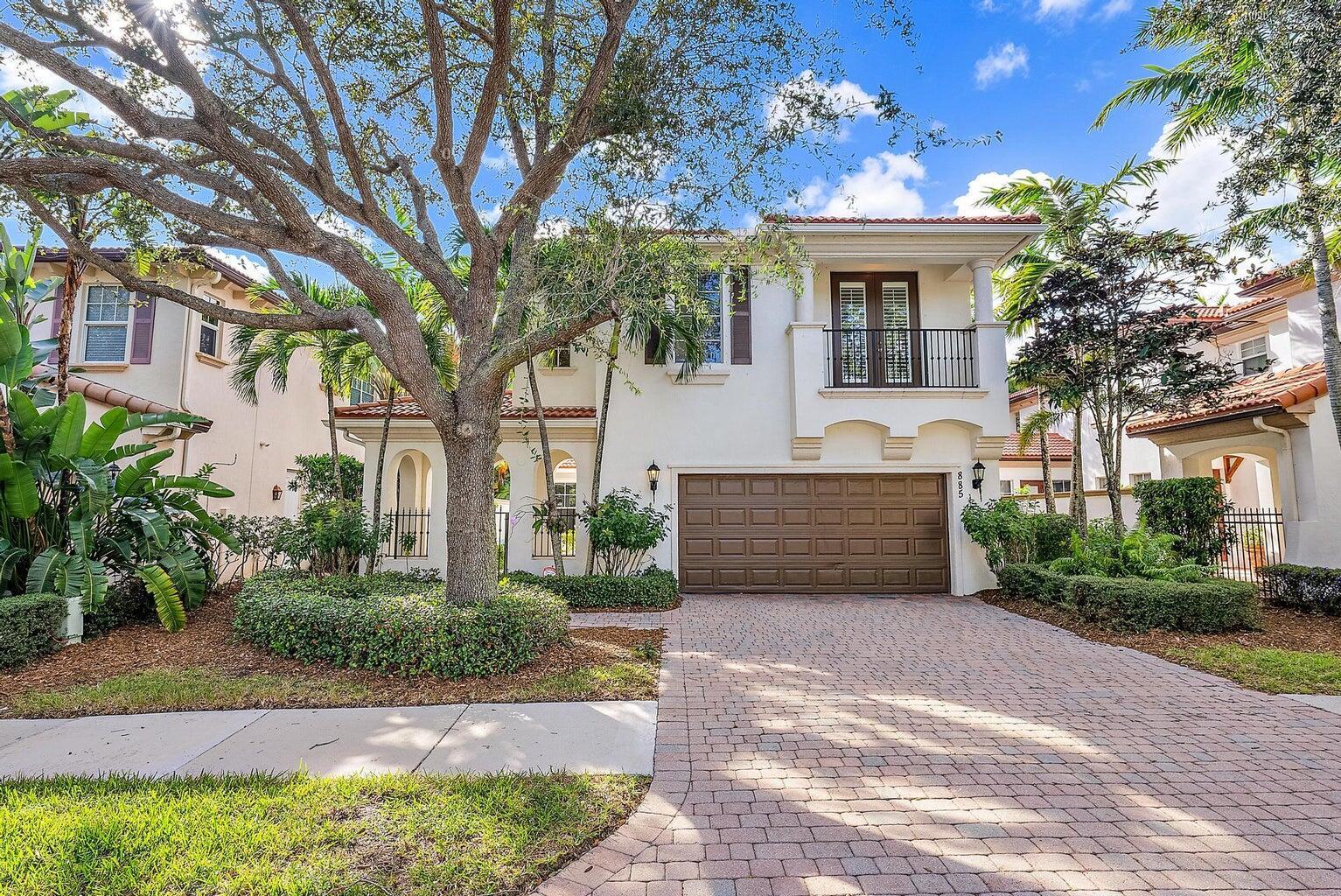 885 Taft Ct