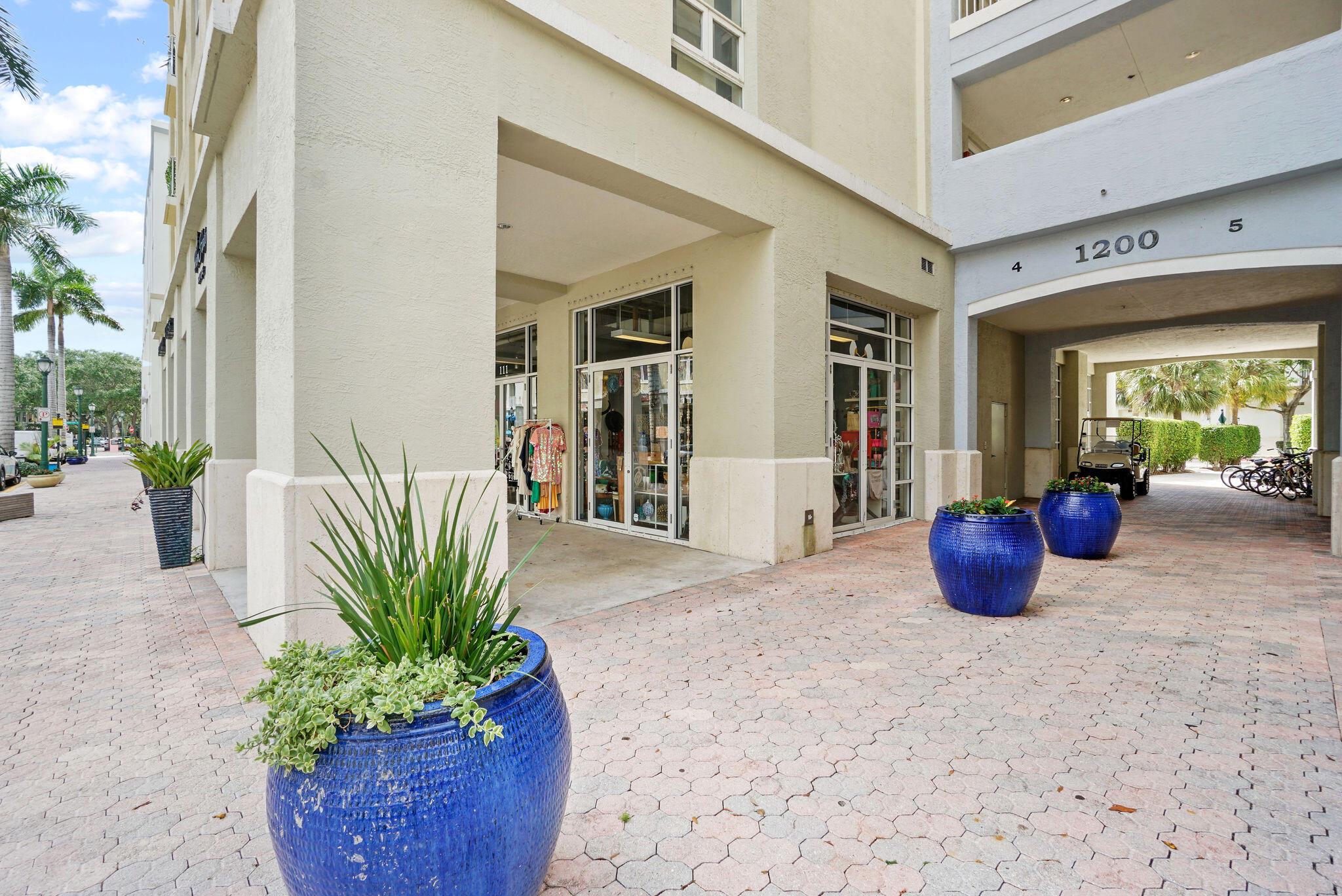 1200 Town Ctr Dr #401