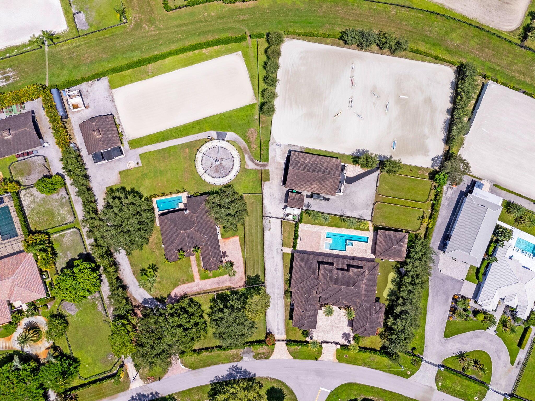 1601 Clydesdale Ave