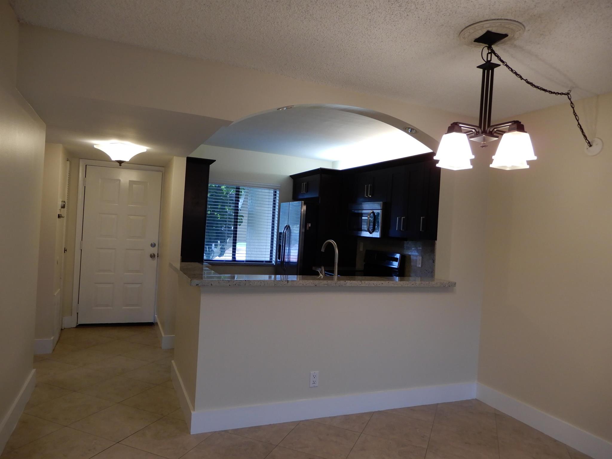 6585 Somerset Dr #102