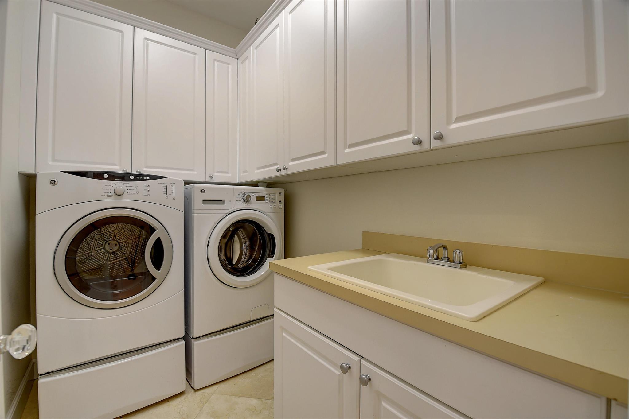 1120 Ocean Ter Delray Beach, FL 33483