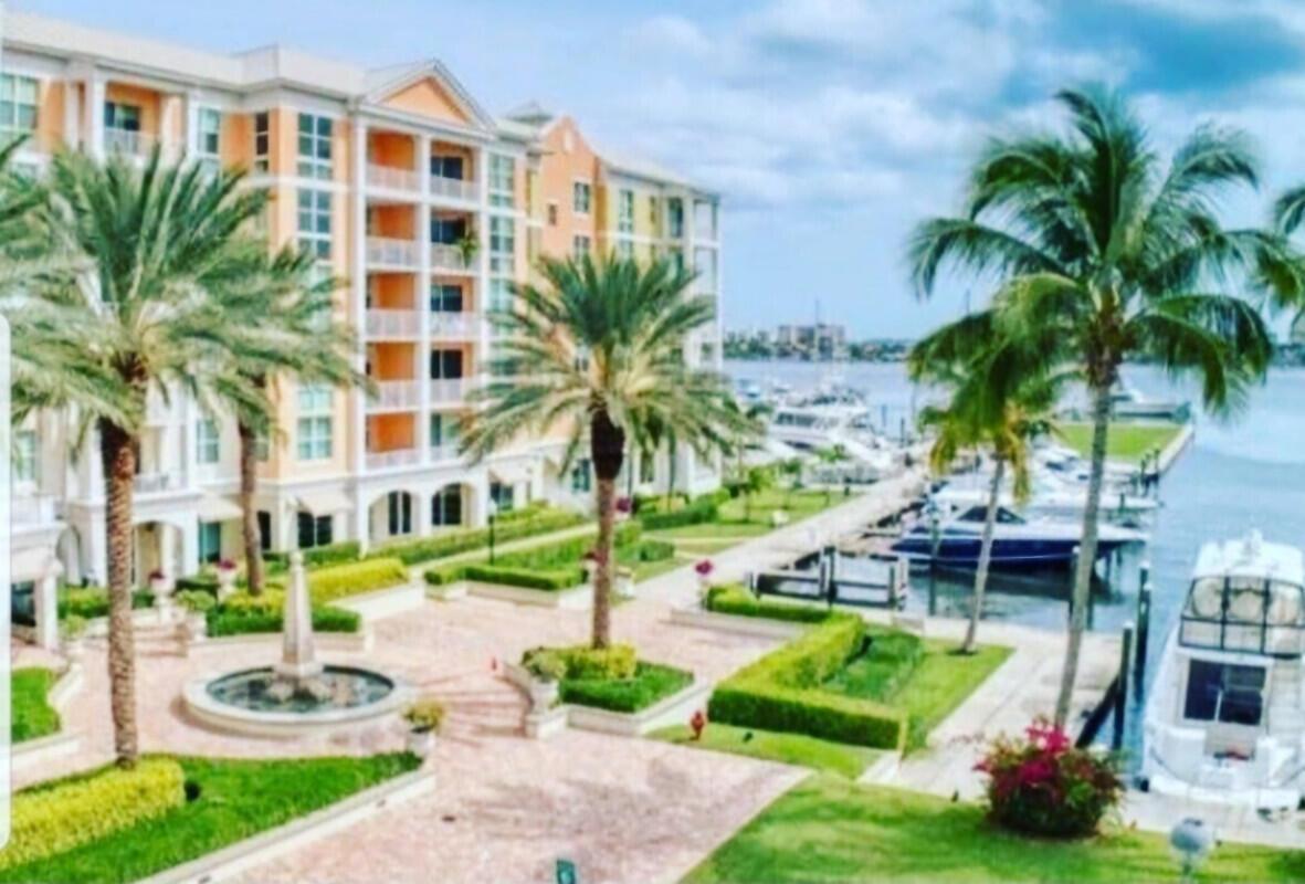 802 W Windward Way #309