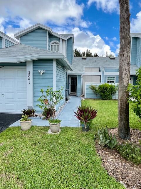 3841 Island Clb Cir