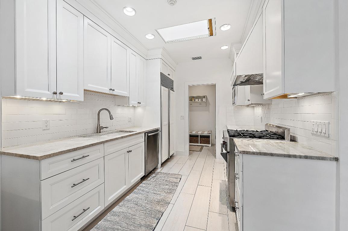 4301 Captains Way Jupiter, FL 33477