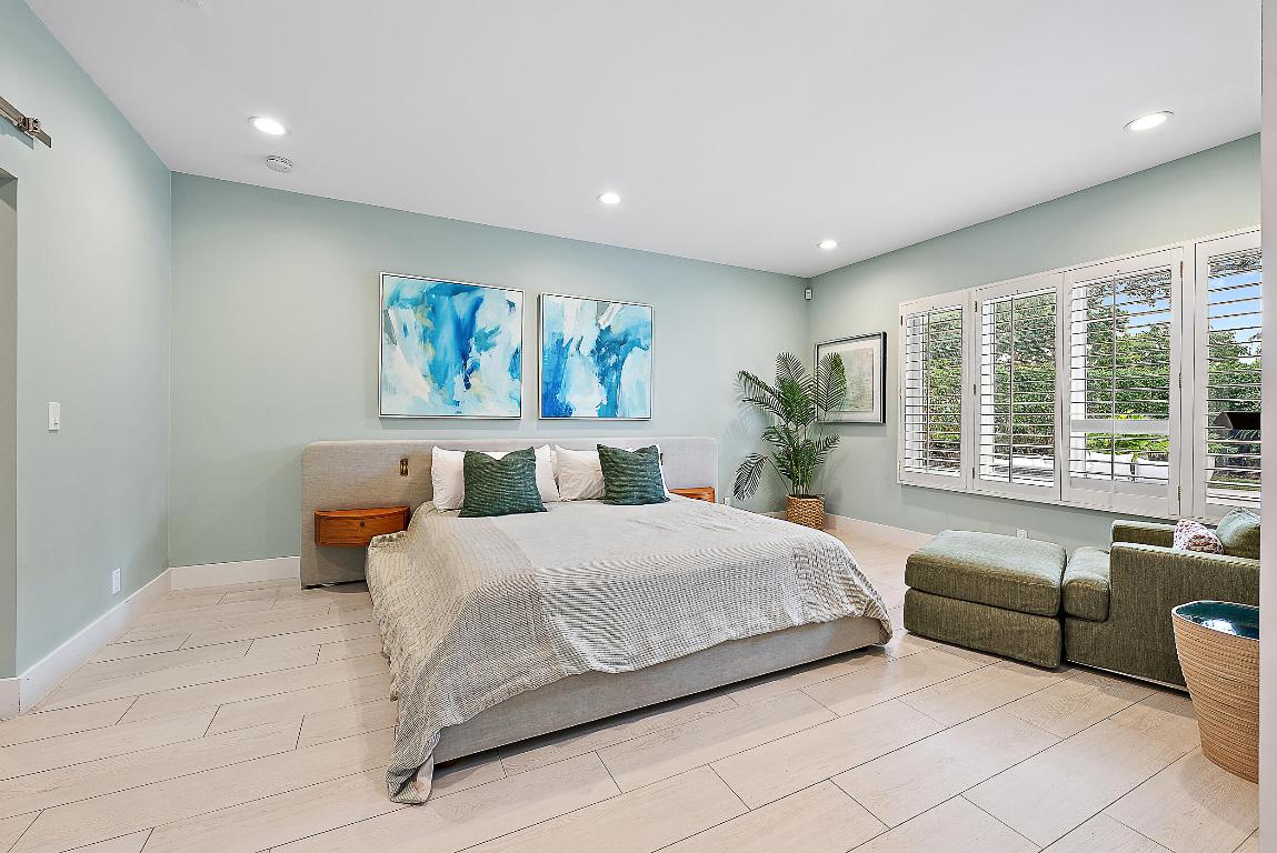 4301 Captains Way Jupiter, FL 33477