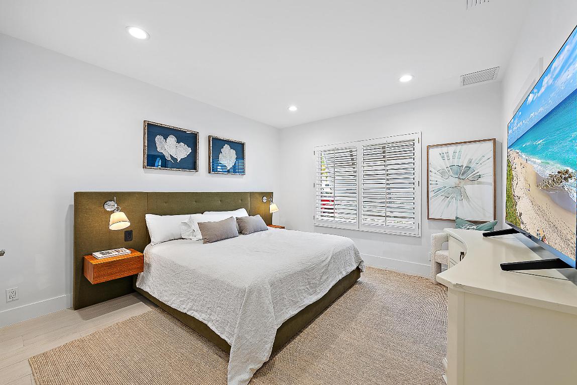 4301 Captains Way Jupiter, FL 33477