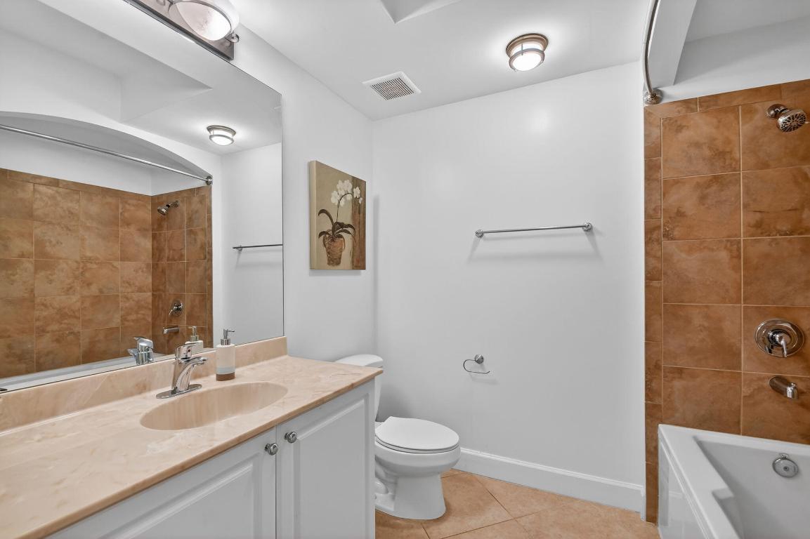 1660 Renaissance Cmns Blvd #2627 Boynton Beach, FL 33426