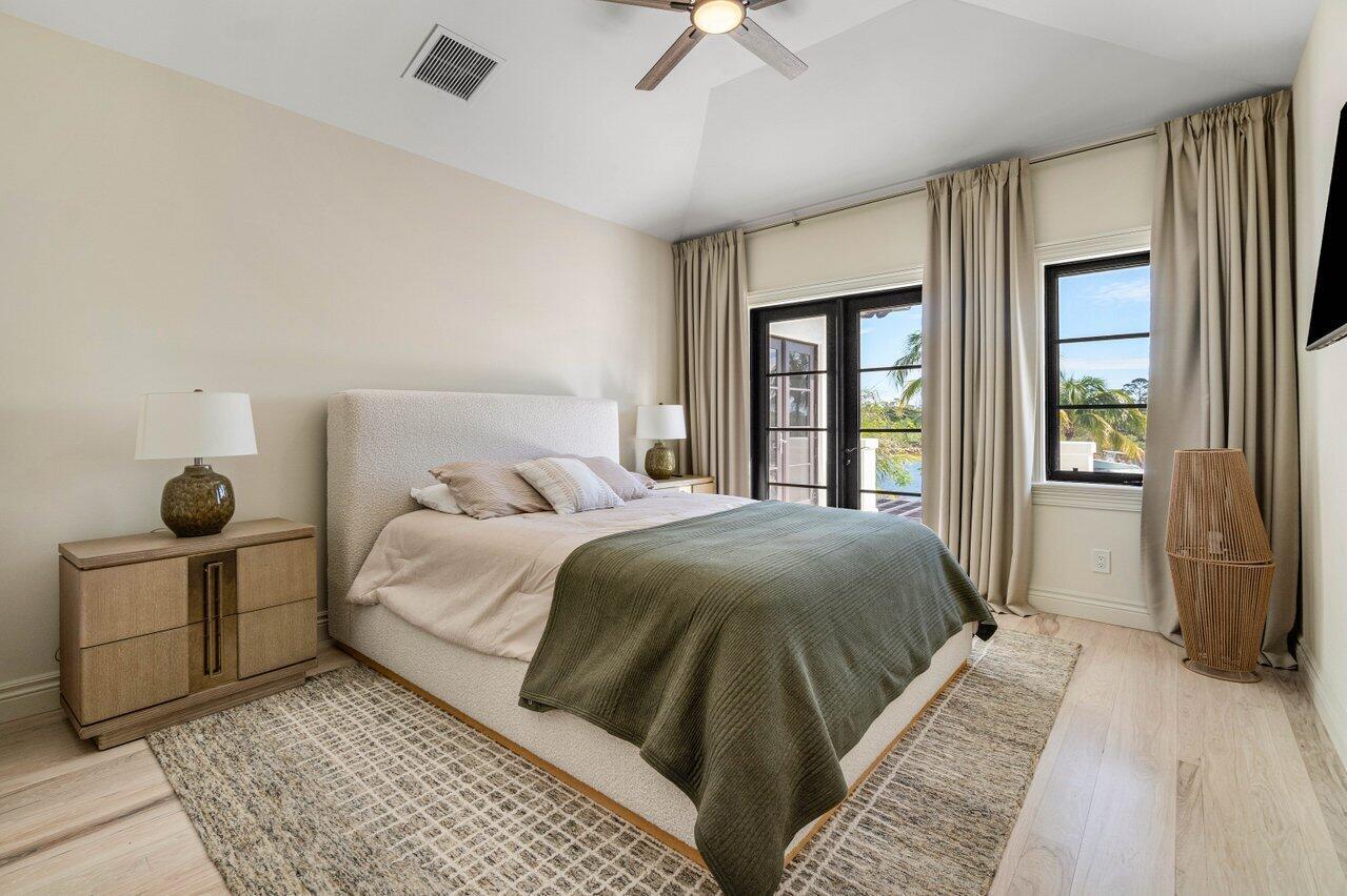 14140 Paradise Pt Rd Palm Beach Gardens, FL 33410