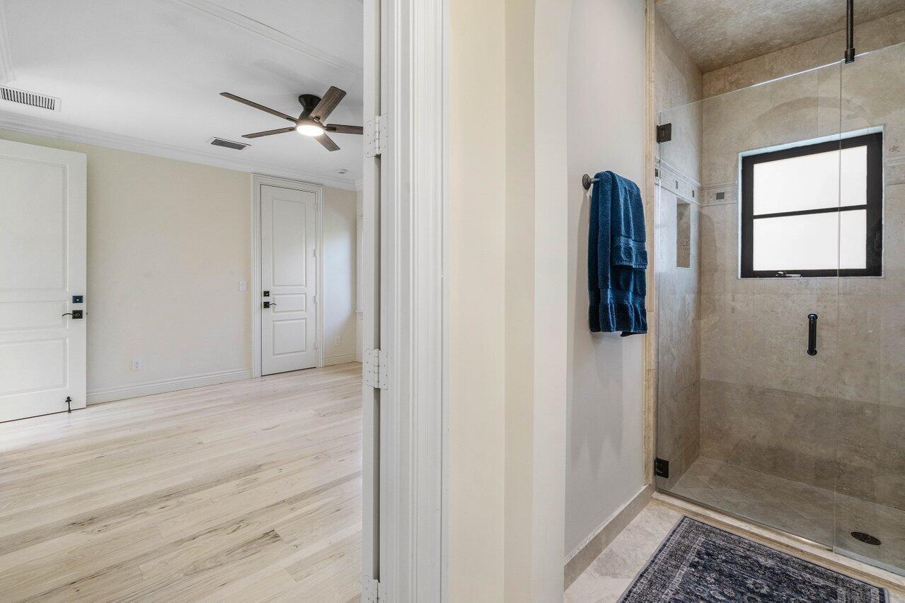 14140 Paradise Pt Rd Palm Beach Gardens, FL 33410