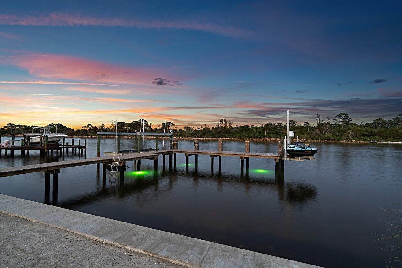 14140 Paradise Pt Rd Palm Beach Gardens, FL 33410