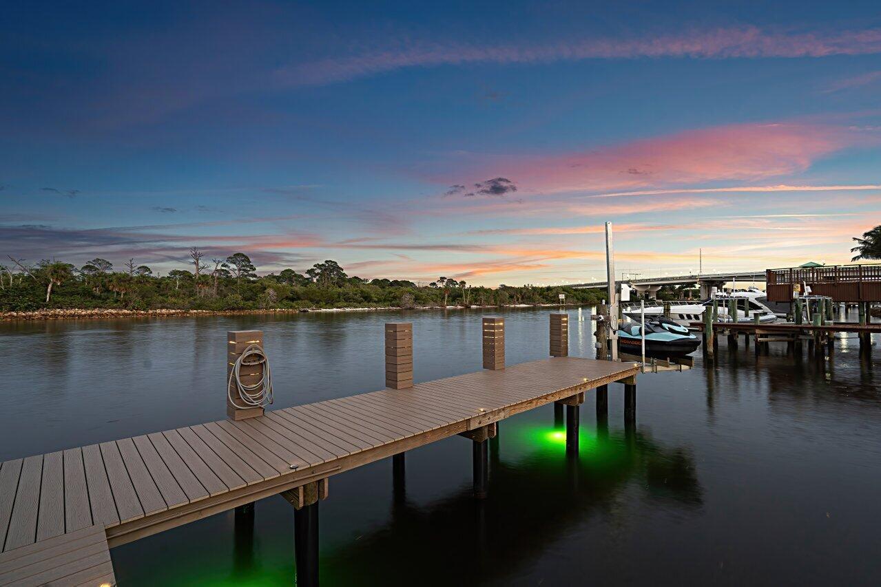 14140 Paradise Pt Rd Palm Beach Gardens, FL 33410