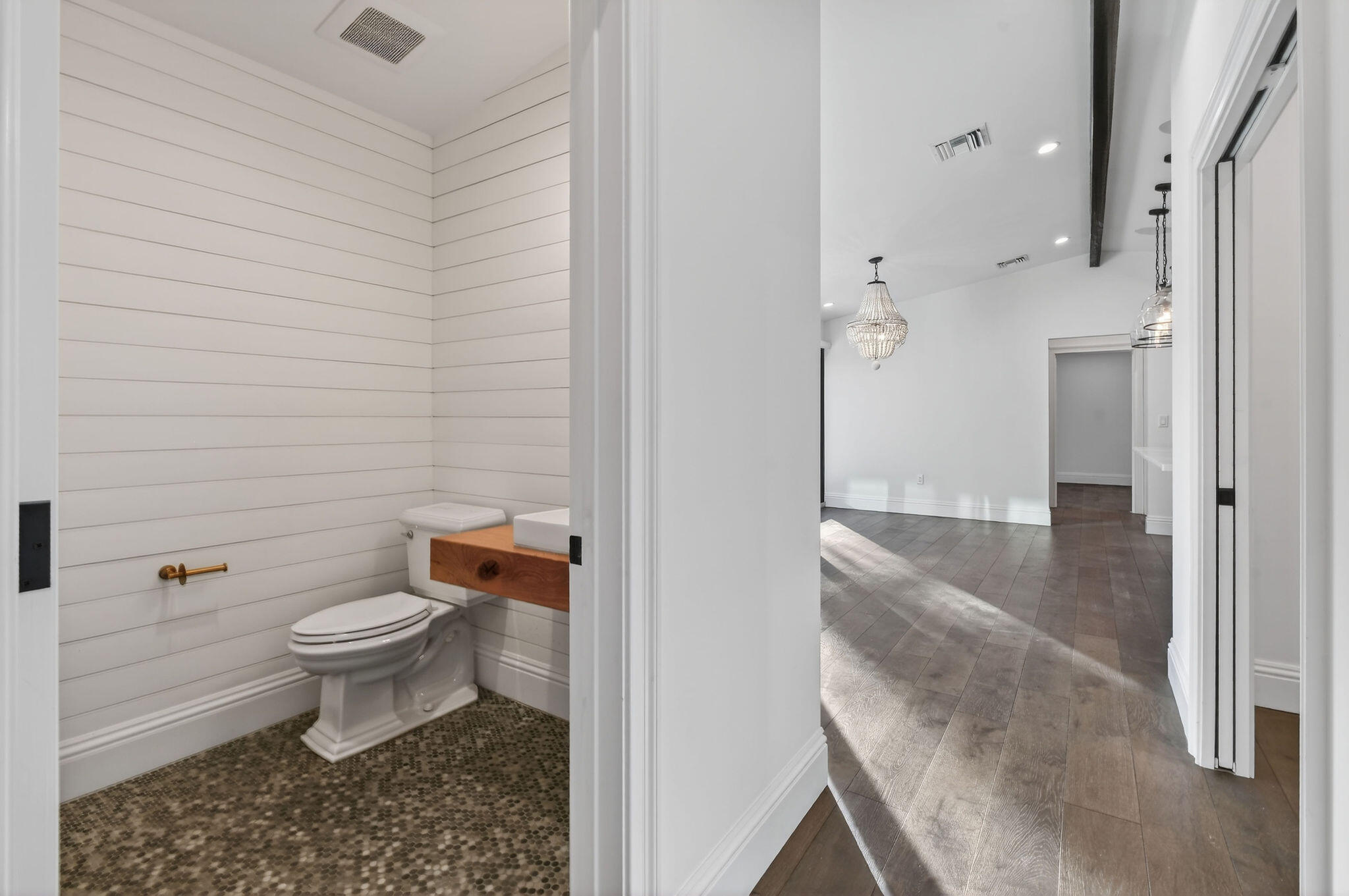 105 W Tarpon Jupiter, FL 33477