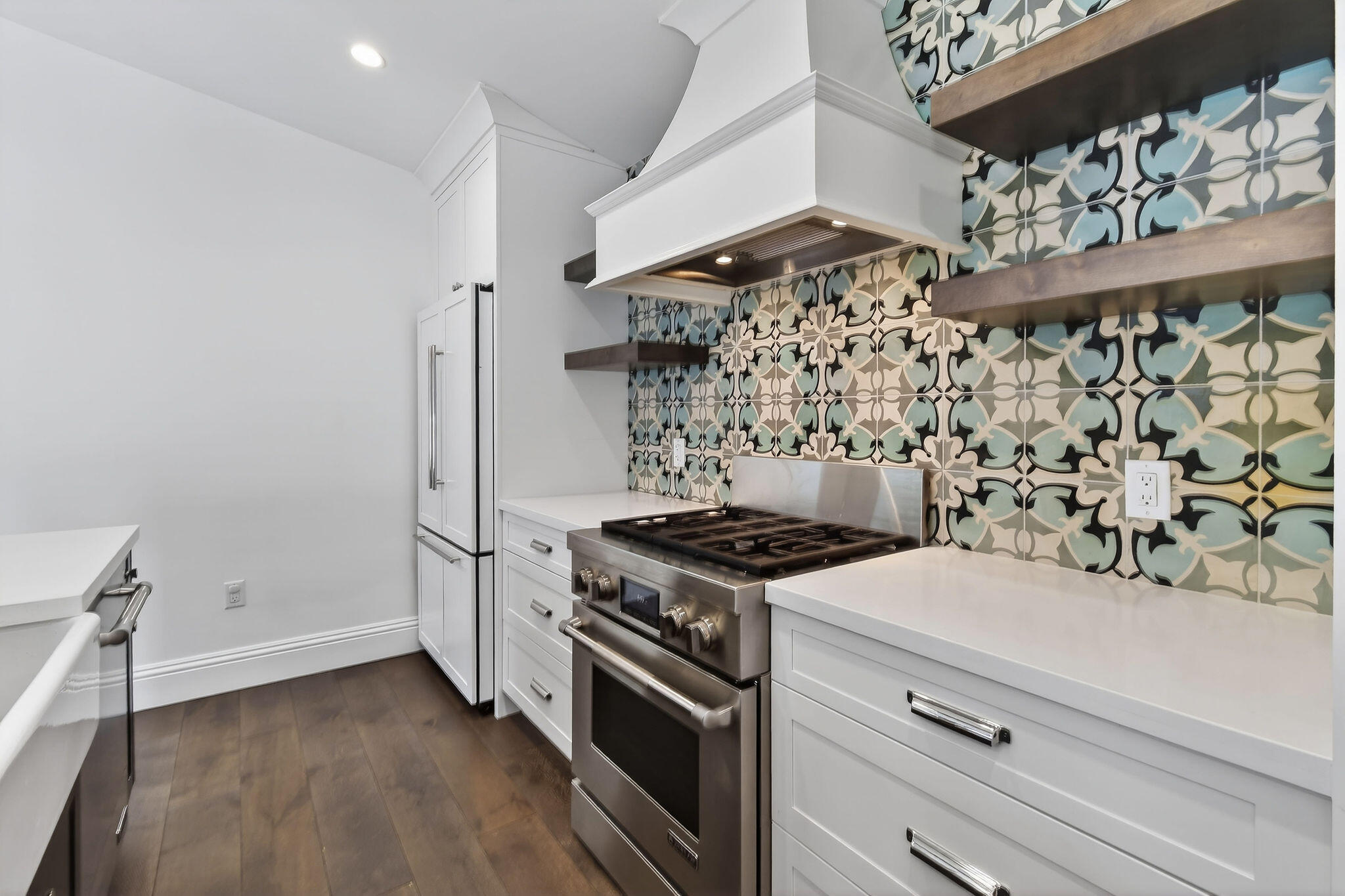 105 W Tarpon Jupiter, FL 33477