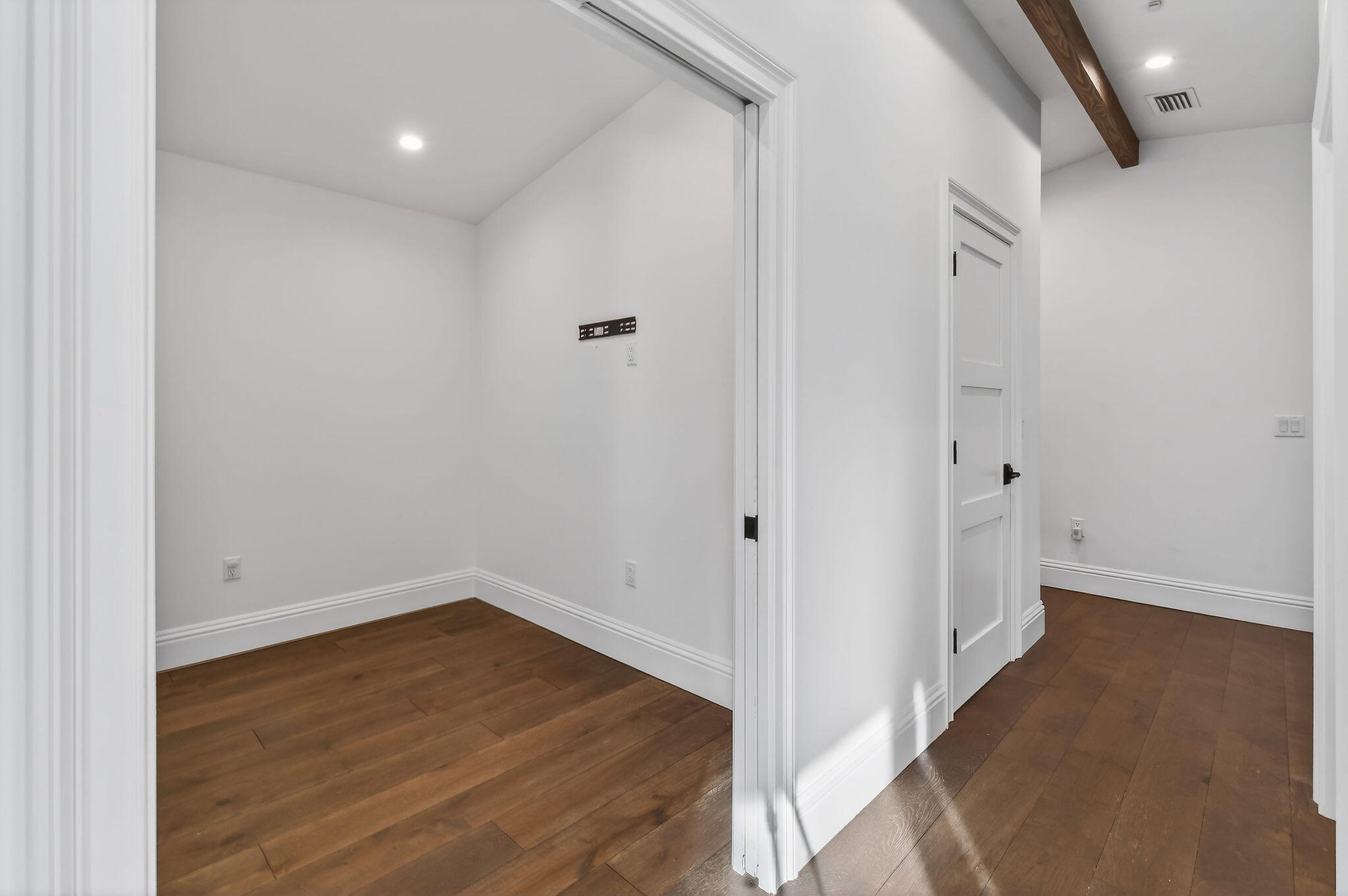 105 W Tarpon Jupiter, FL 33477