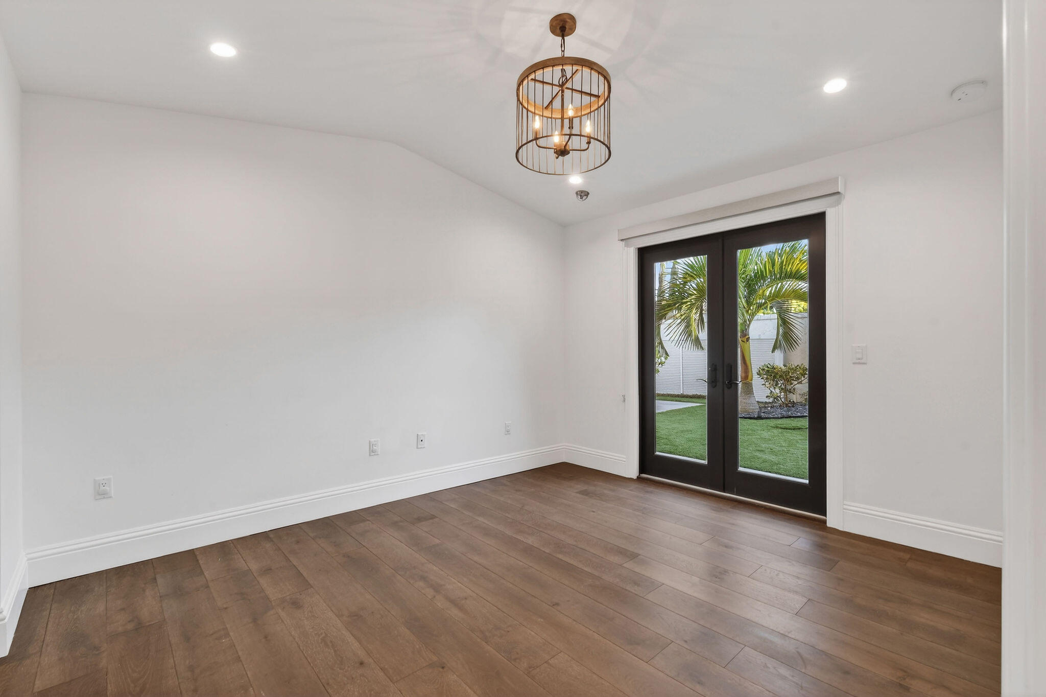 105 W Tarpon Jupiter, FL 33477