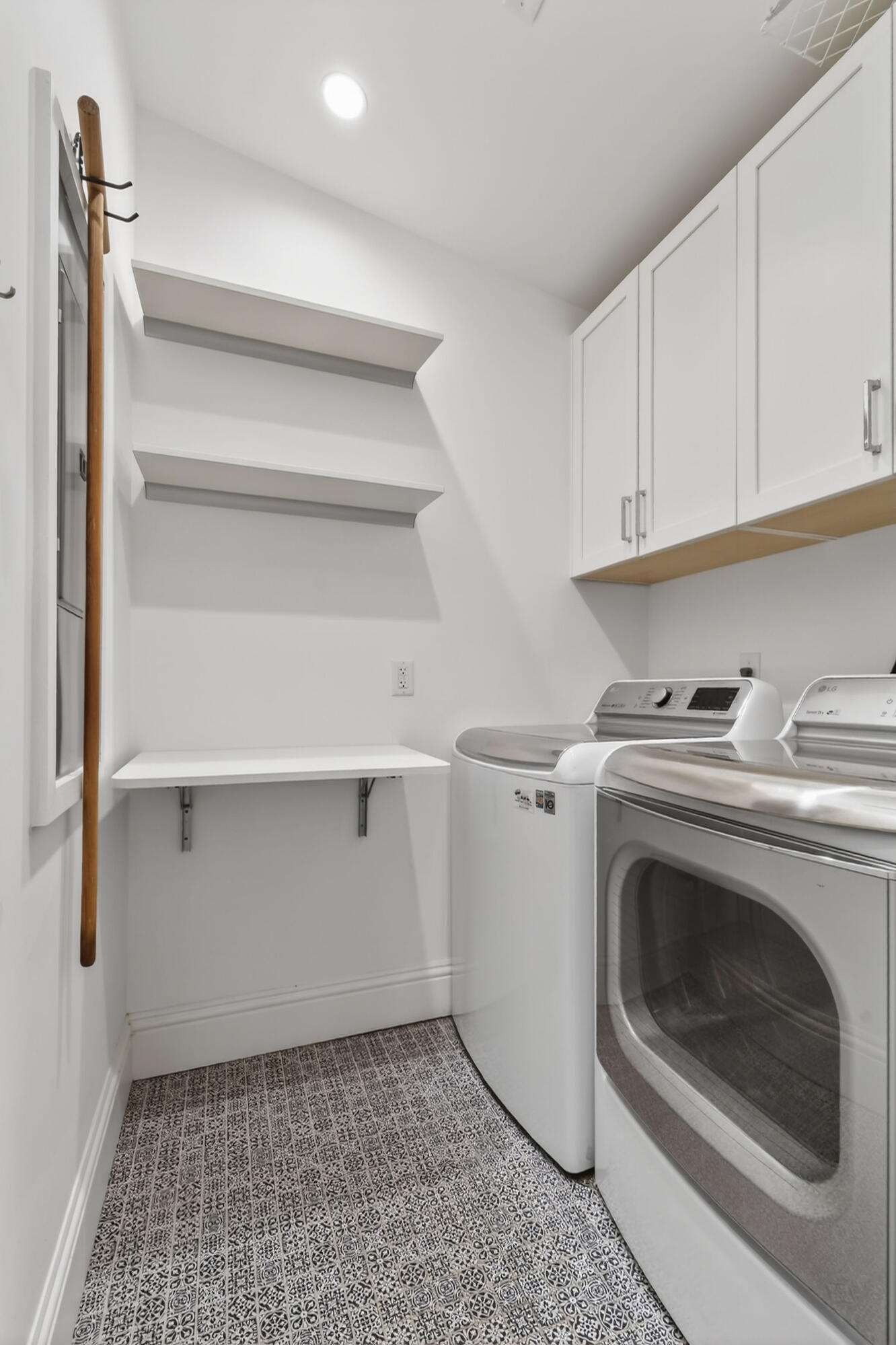 105 W Tarpon Jupiter, FL 33477