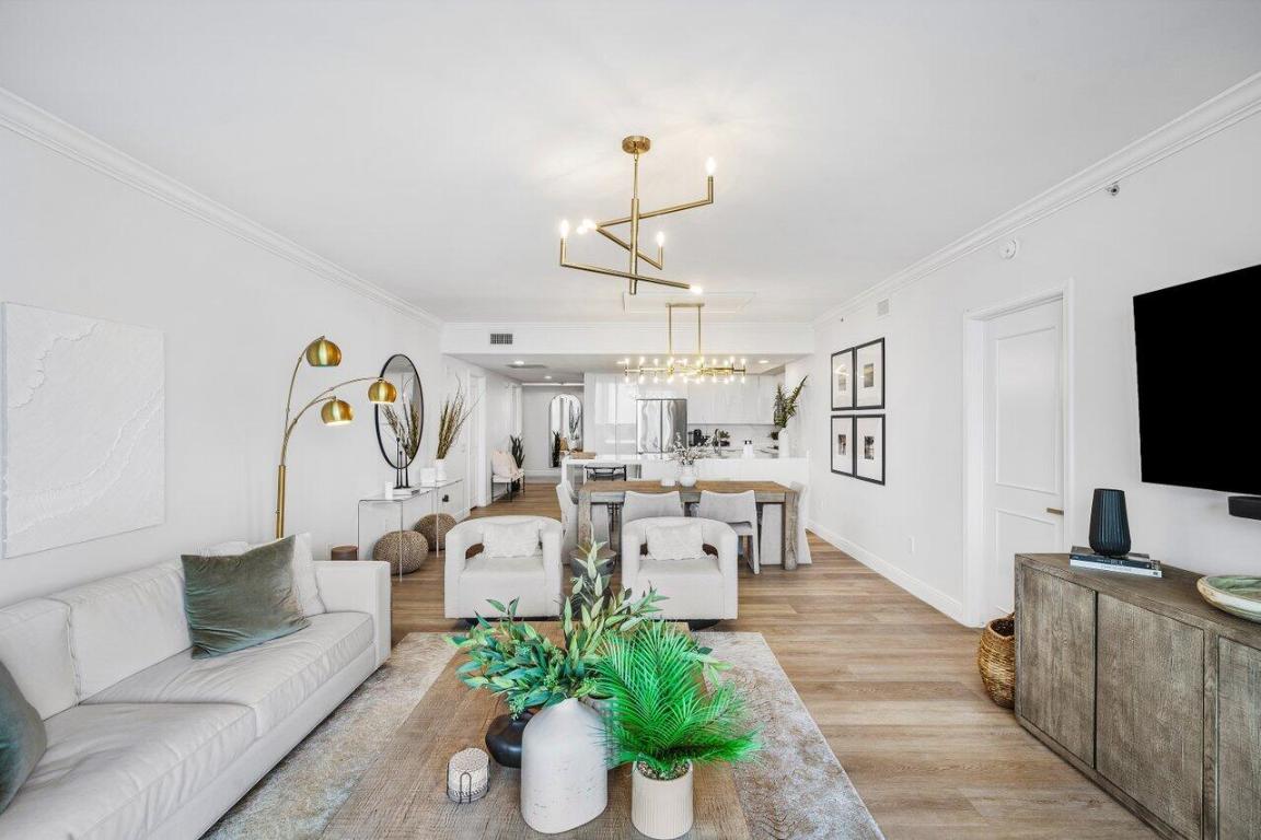 2640 Lake Shr #1410 Riviera Beach, FL 33404