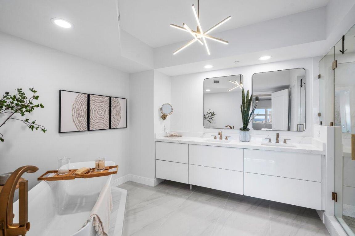 2640 Lake Shr #1410 Riviera Beach, FL 33404