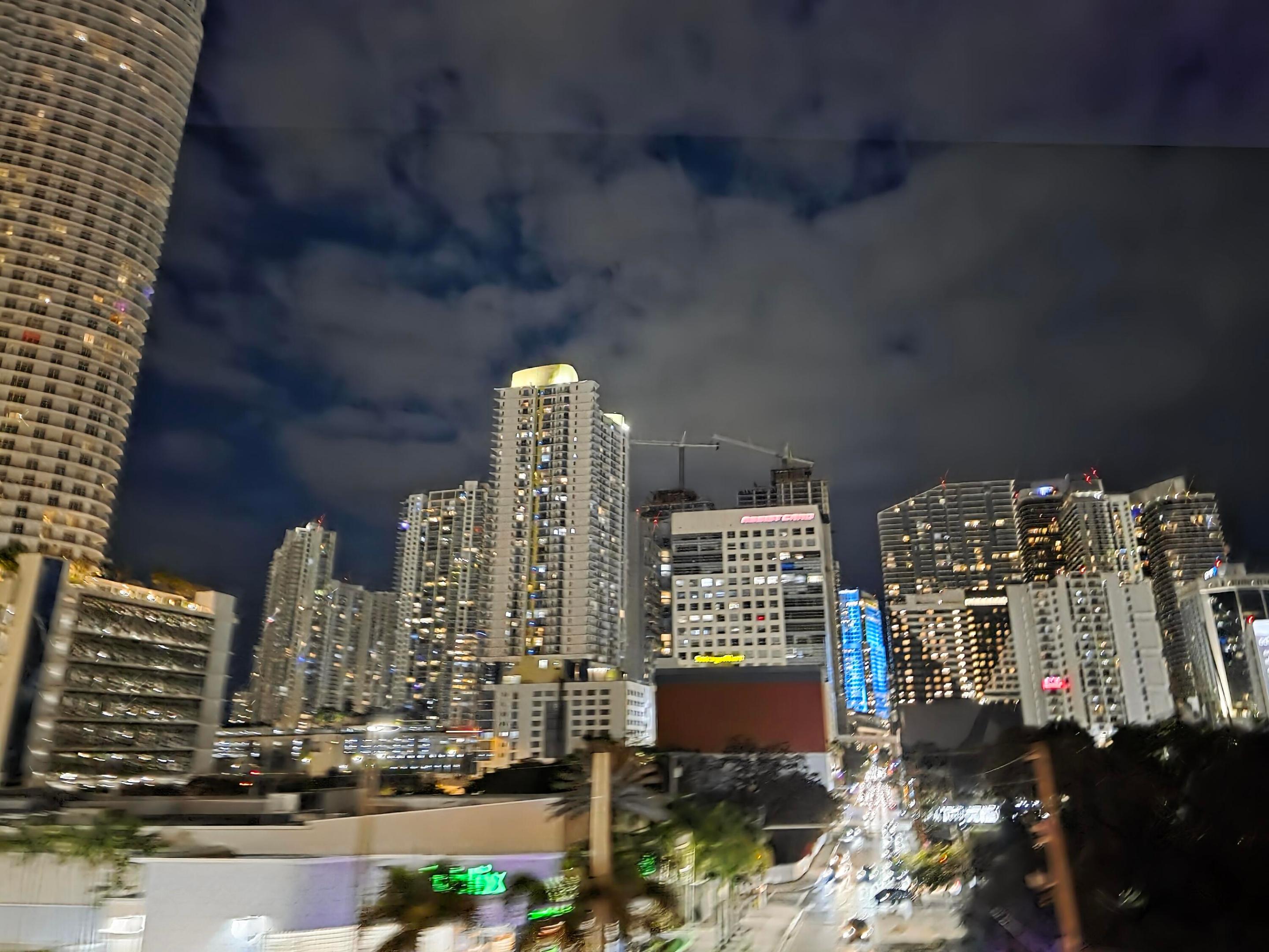 453 SW 2nd #208b Miami, FL 33130