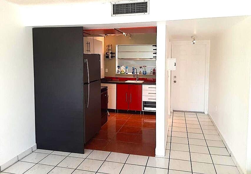 453 SW 2nd #208b Miami, FL 33130