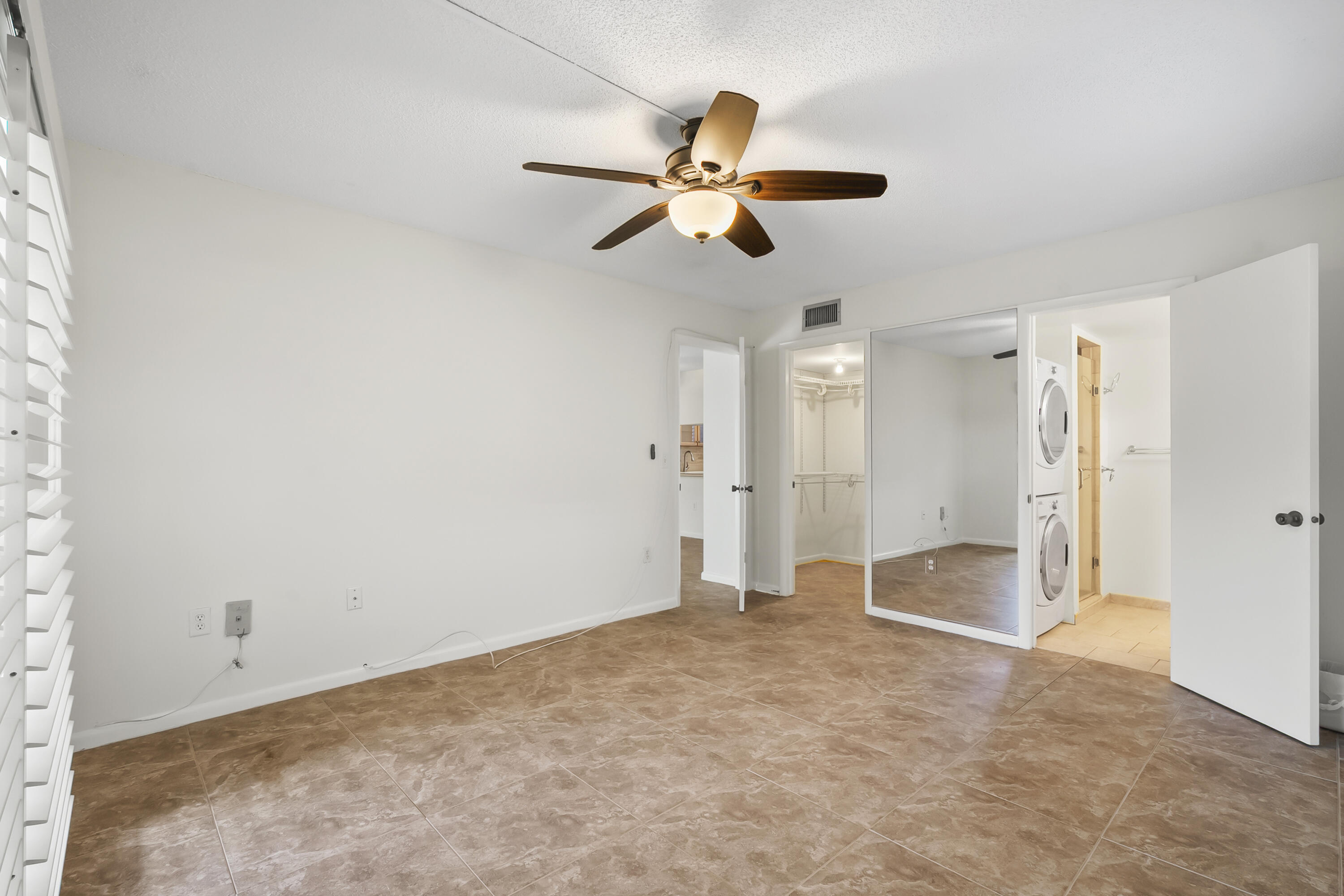 717 S Us Hwy 1 #305 Jupiter, FL 33477