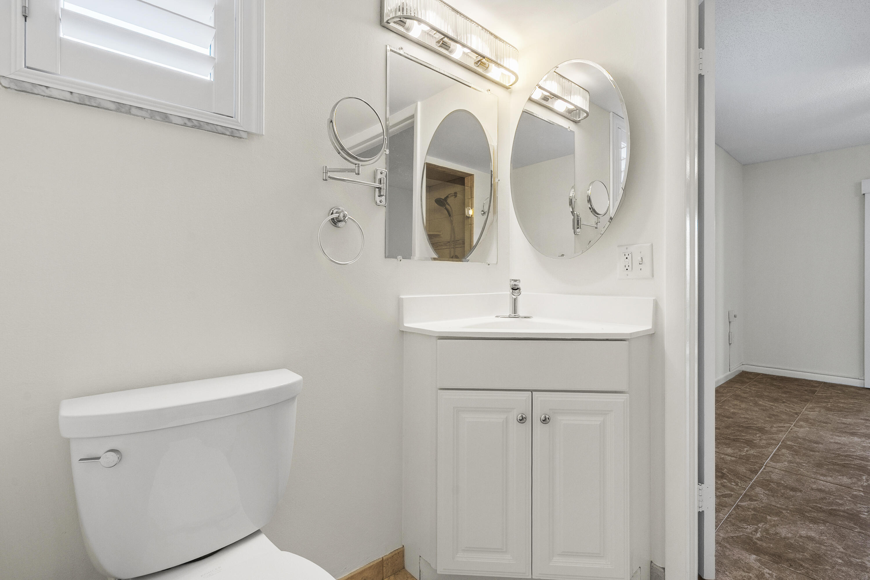 717 S Us Hwy 1 #305 Jupiter, FL 33477