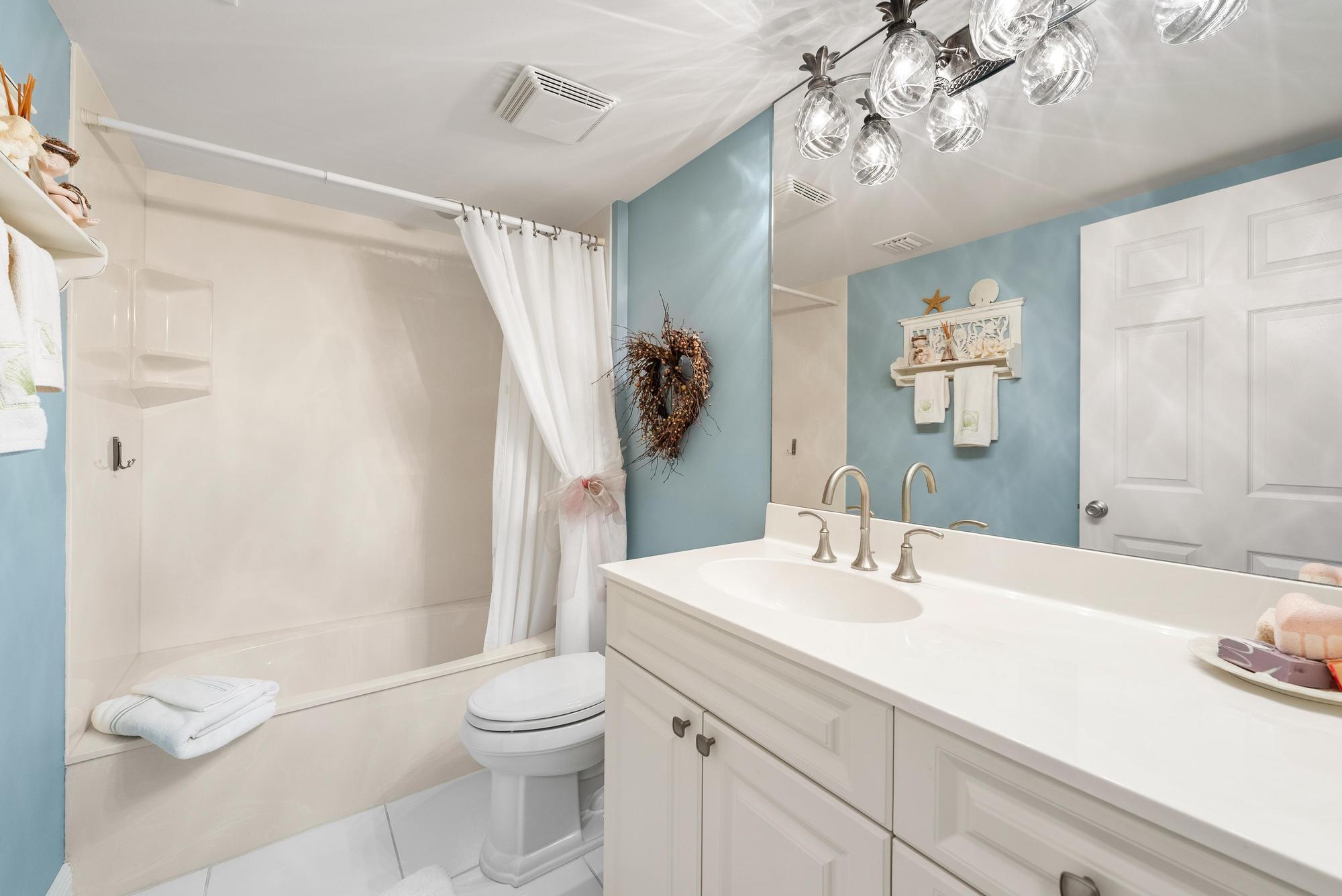 1301 Seafarer #405 Jupiter, FL 33477